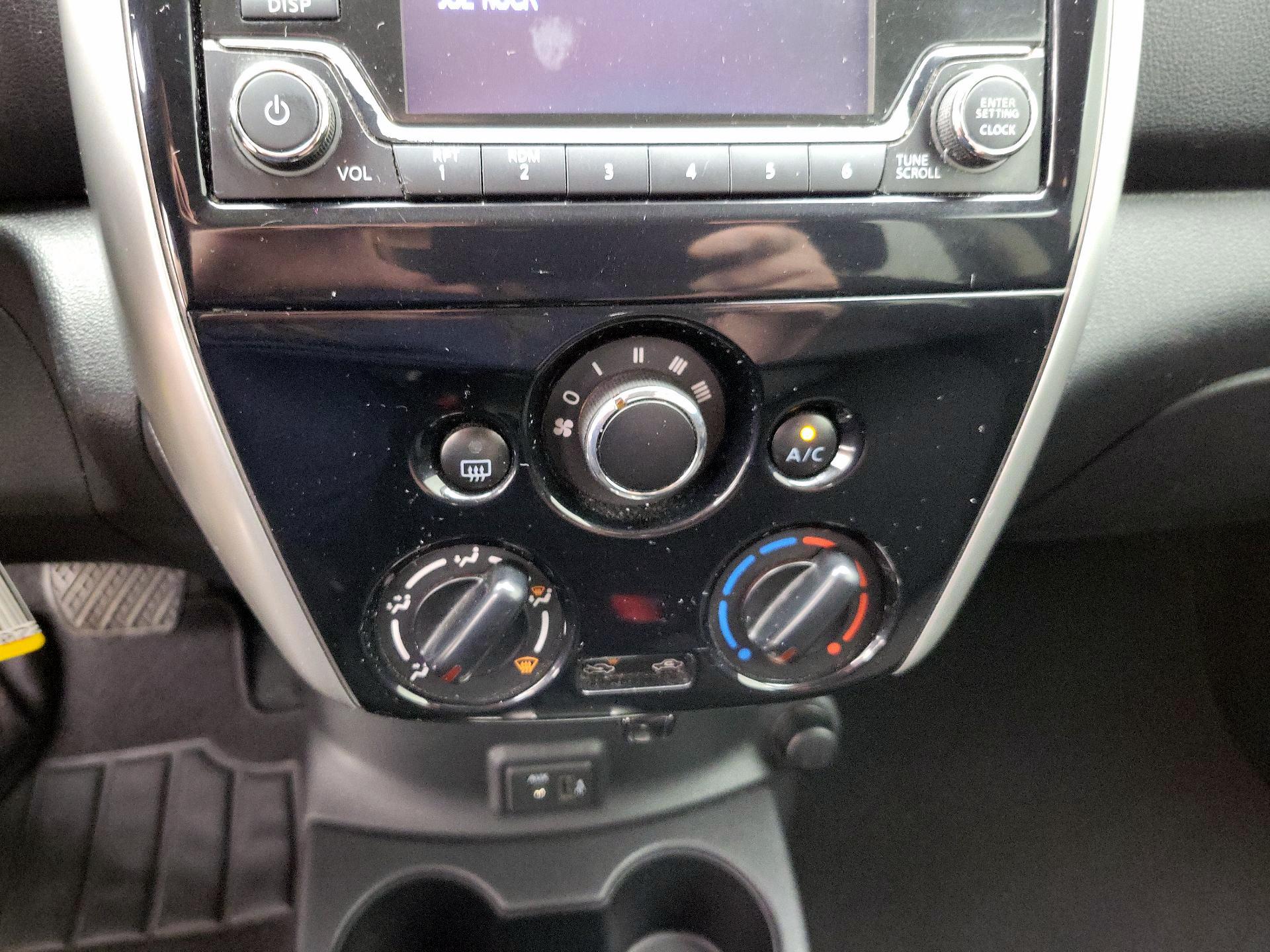 Thumbnail: 2018 Nissan Versa - 16