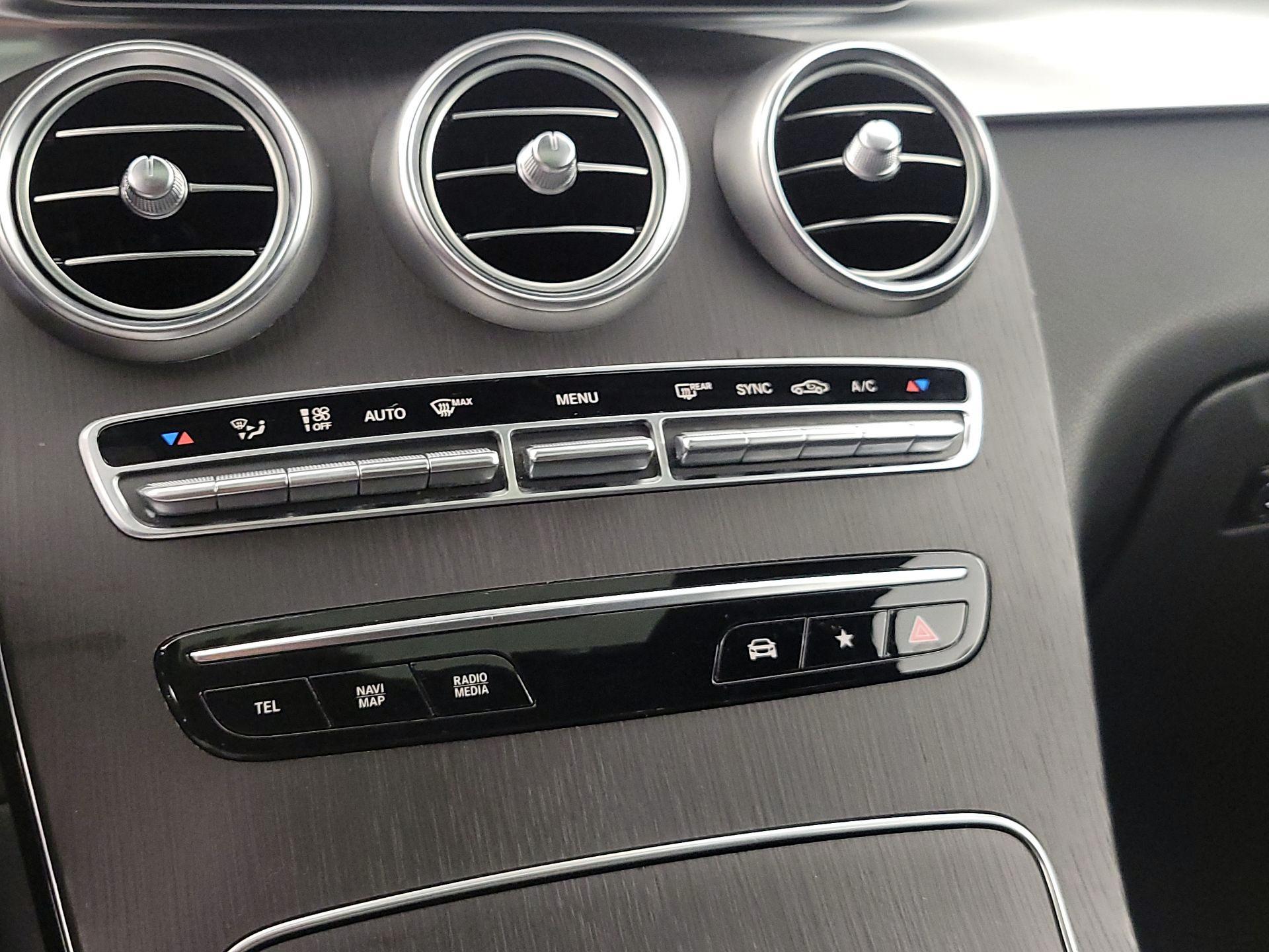 Thumbnail: 2021 Mercedes-Benz GL-Class - 17