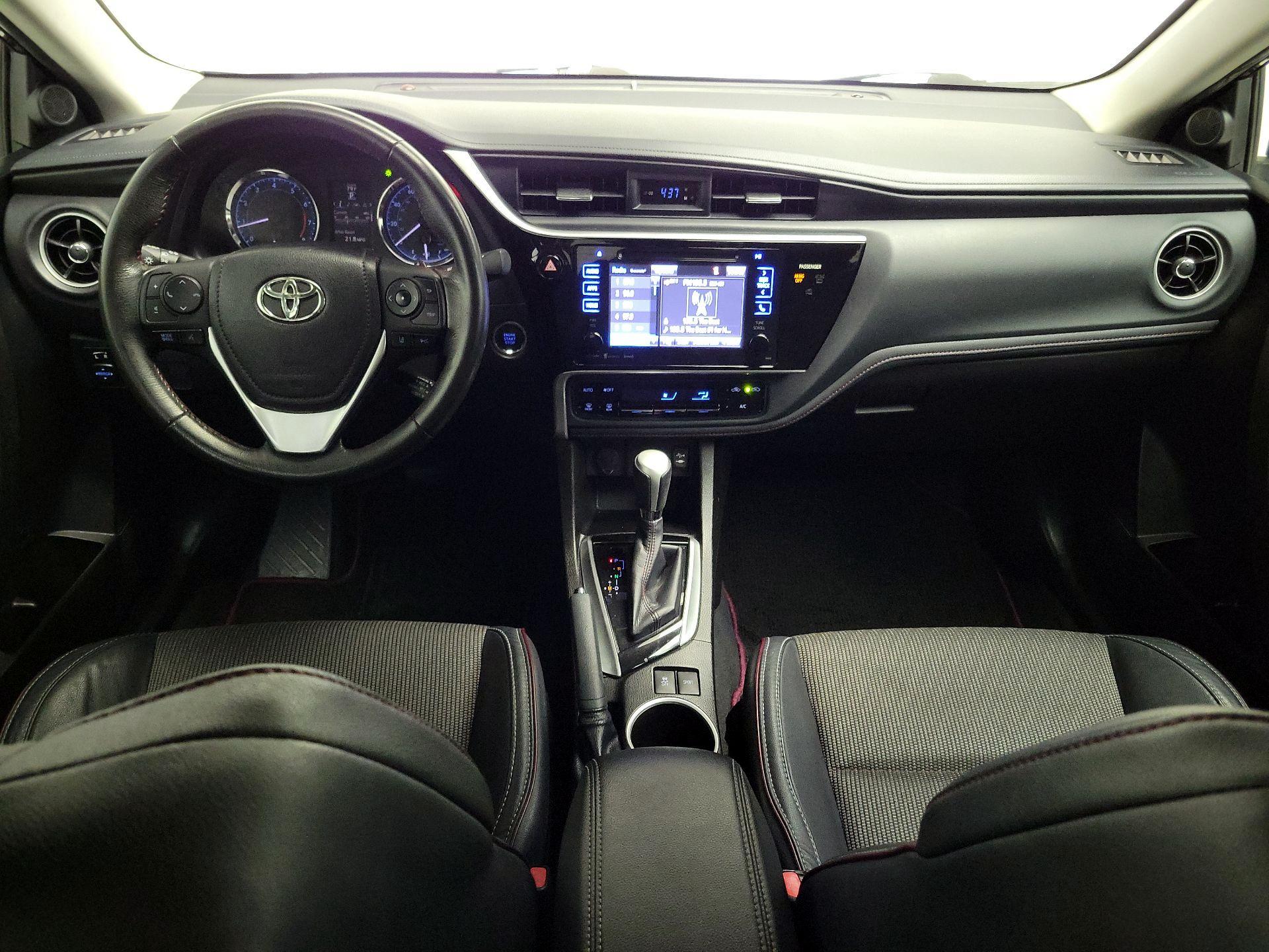 Thumbnail: 2017 Toyota Corolla - 9
