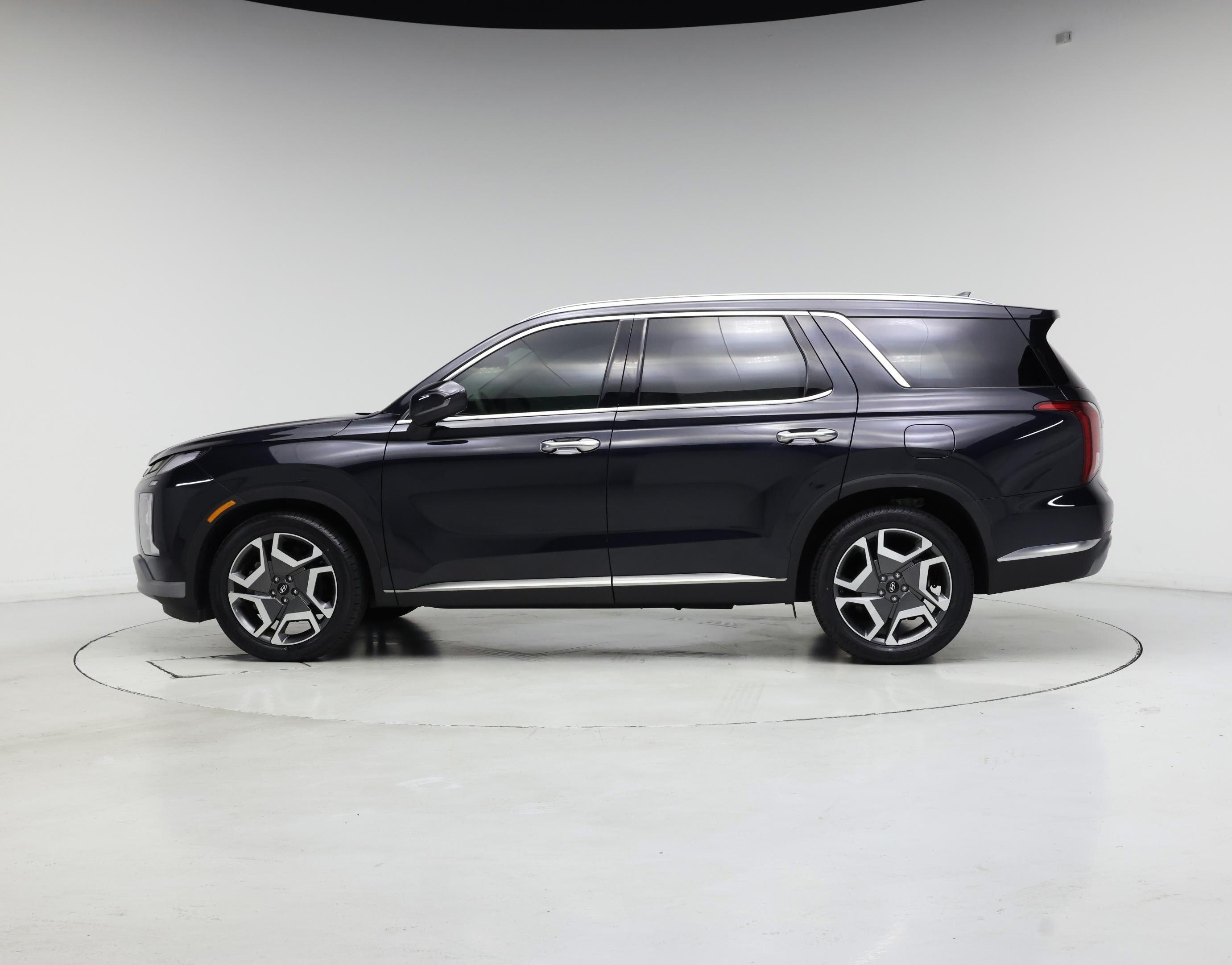Thumbnail: 2023 Hyundai Palisade - 3