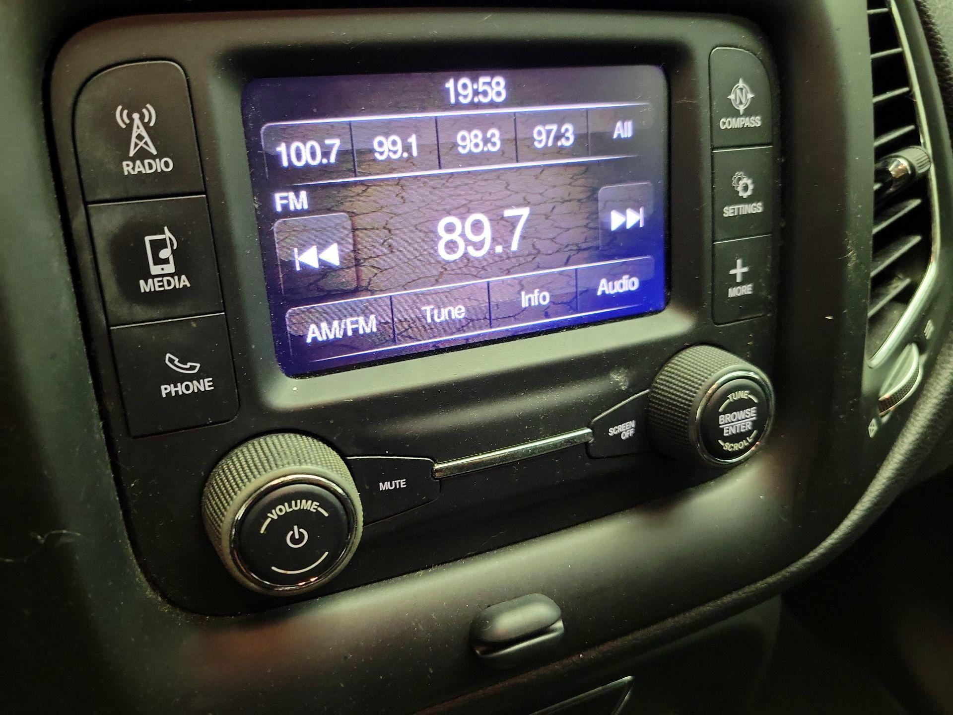 Thumbnail: 2017 Jeep Compass - 14