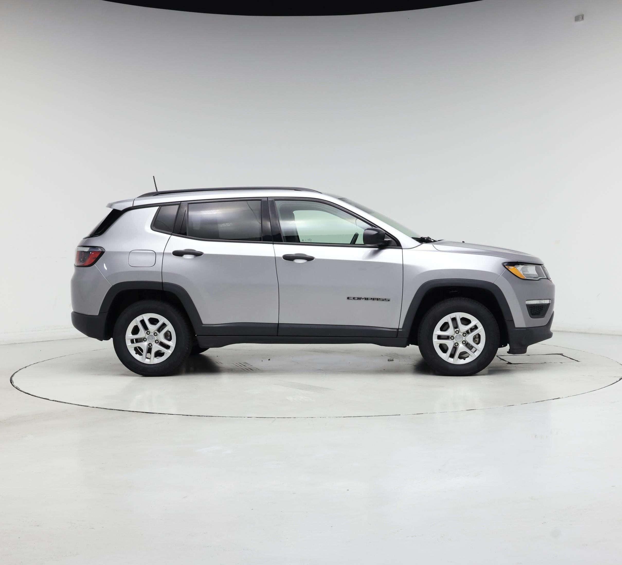 Thumbnail: 2017 Jeep Compass - 7