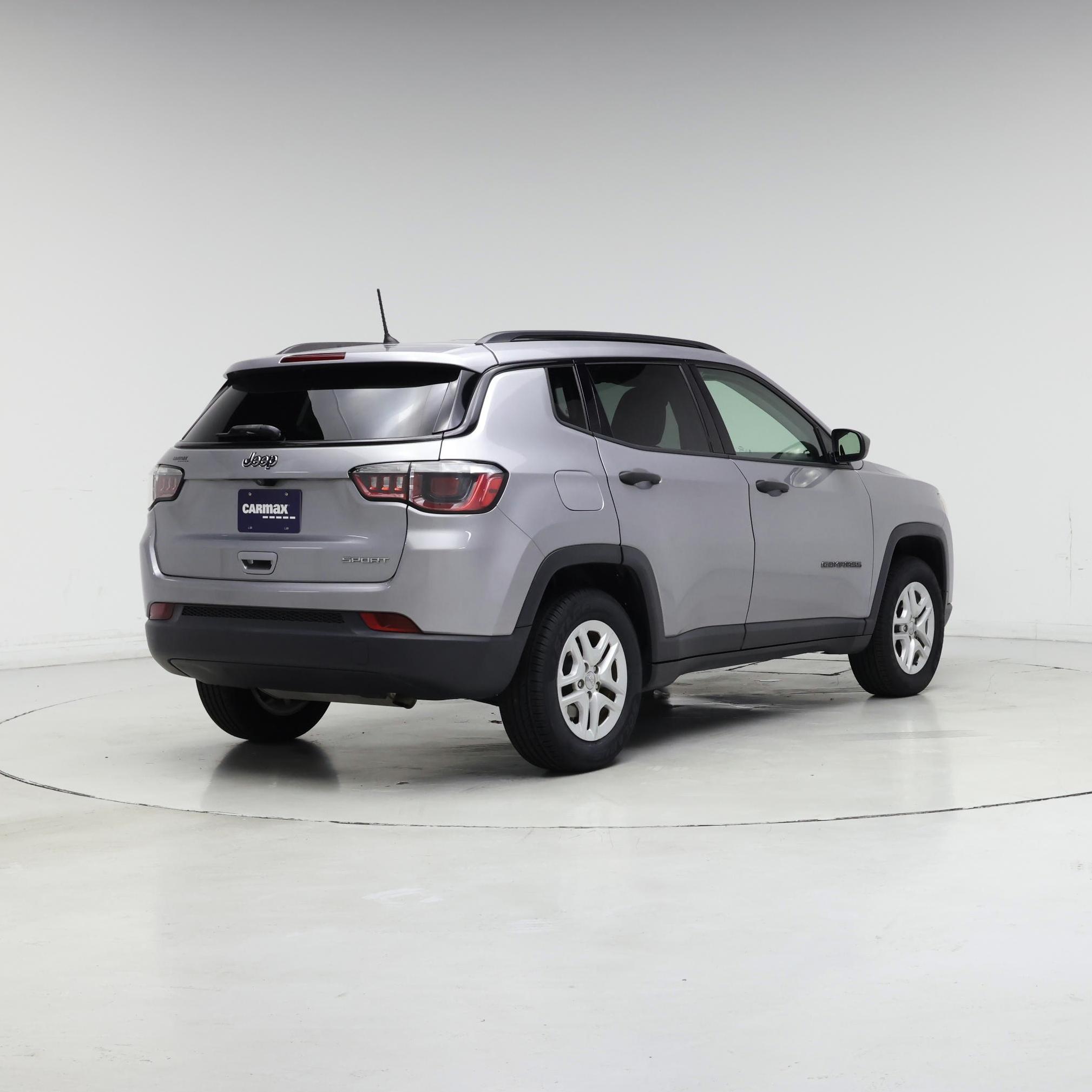 Thumbnail: 2017 Jeep Compass - 8