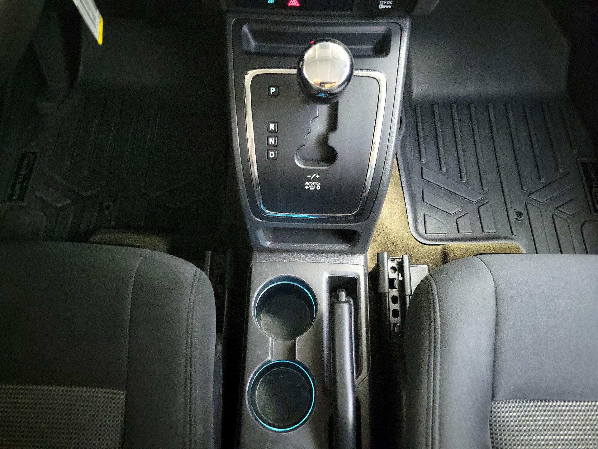 Thumbnail: 2016 Jeep Patriot - 16