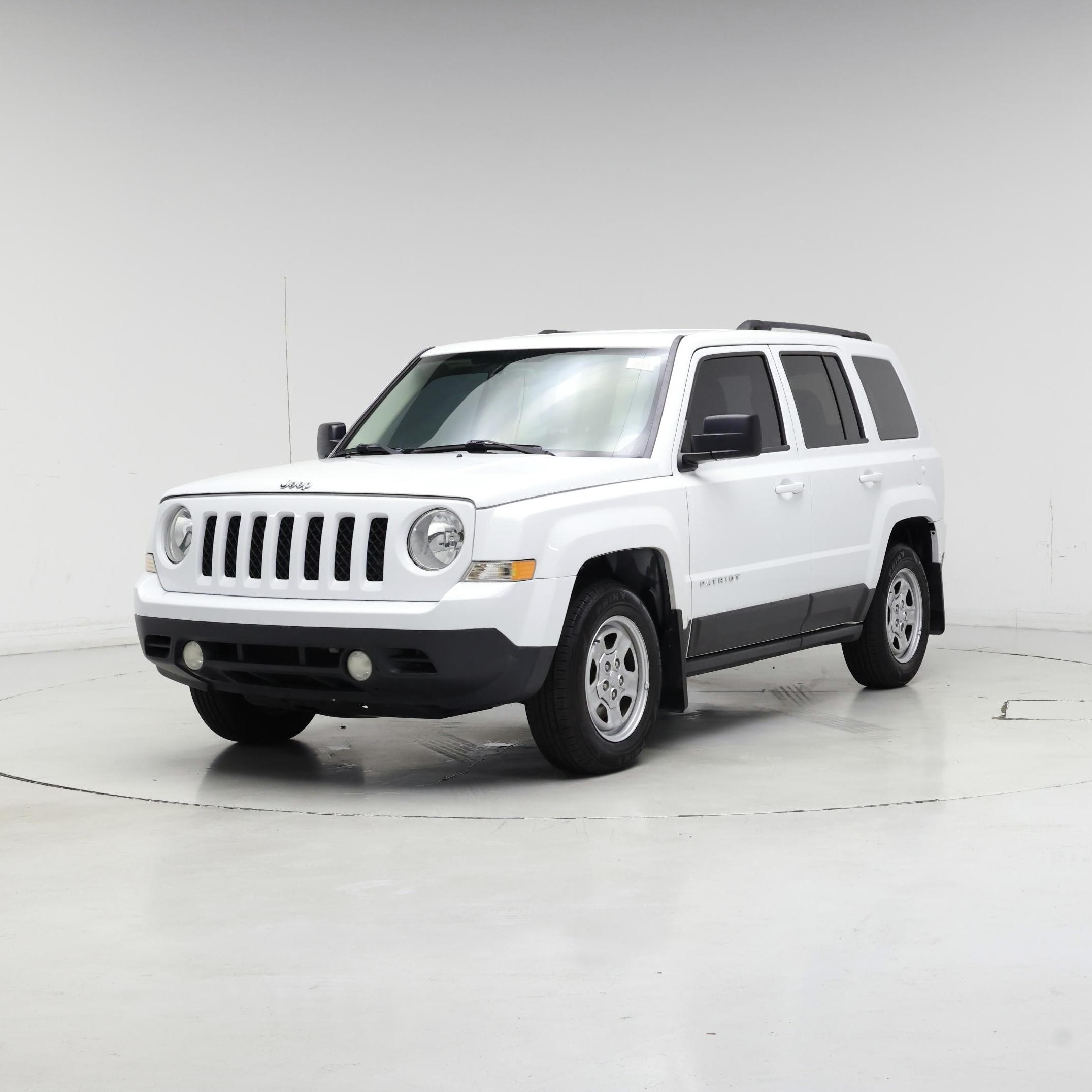 Thumbnail: 2016 Jeep Patriot - 4