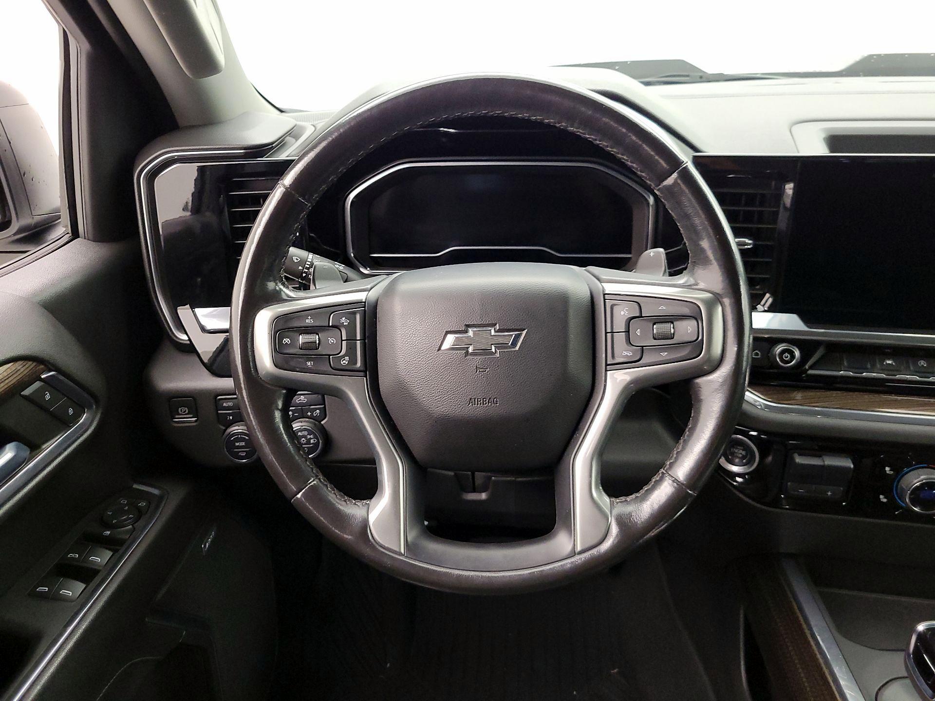 Thumbnail: 2022 Chevrolet Silverado 1500 - 10