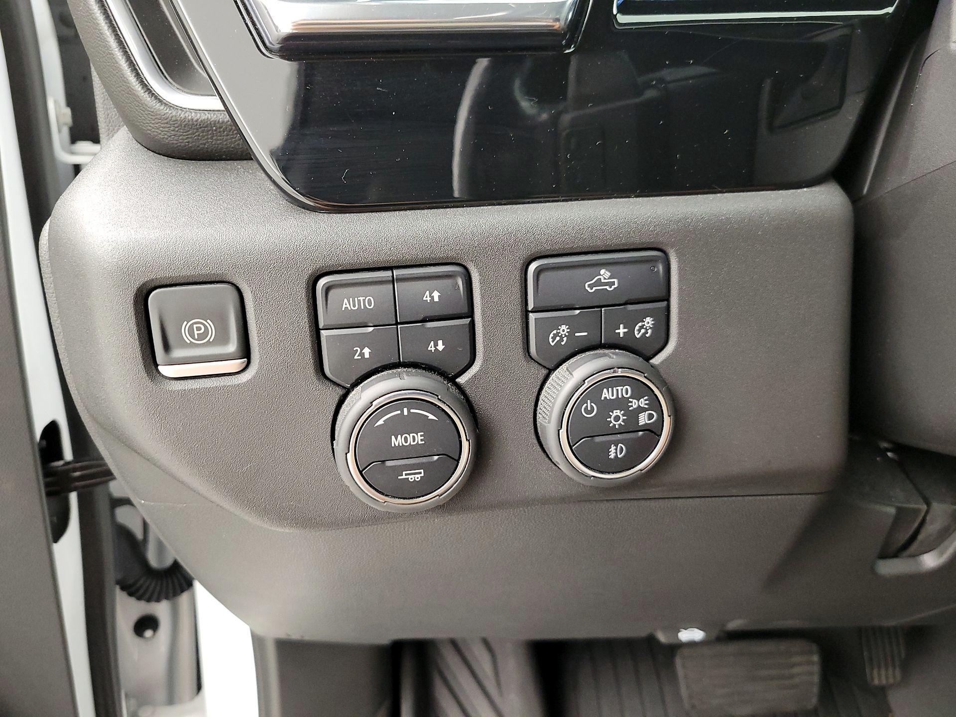 Thumbnail: 2022 Chevrolet Silverado 1500 - 13