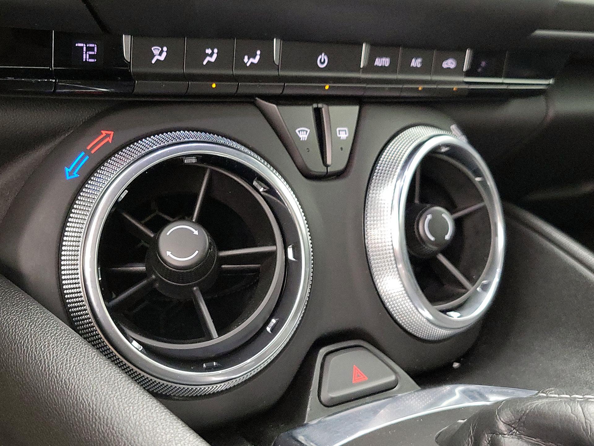 Thumbnail: 2019 Chevrolet Camaro - 15