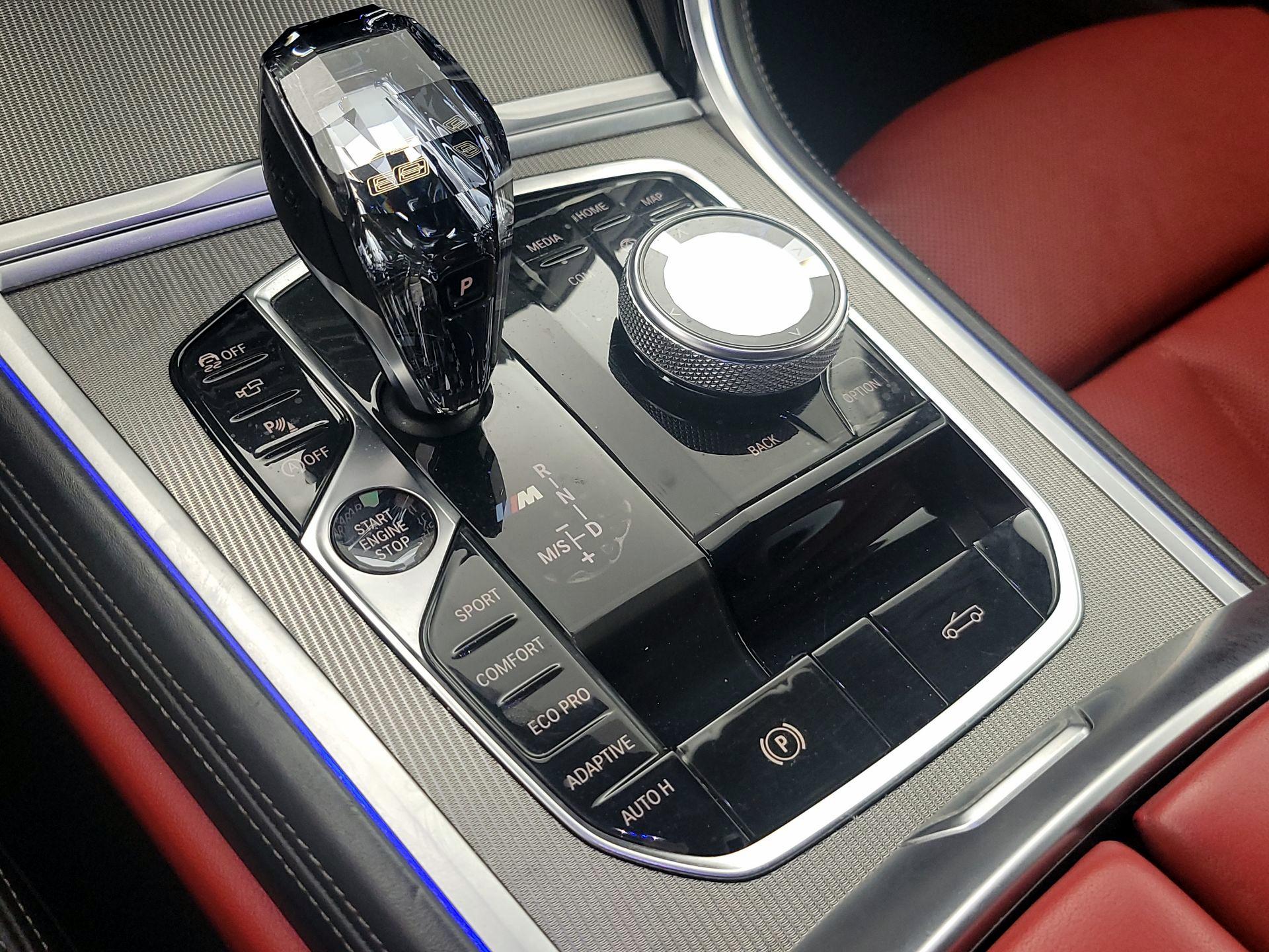Thumbnail: 2019 BMW 8 Series - 18