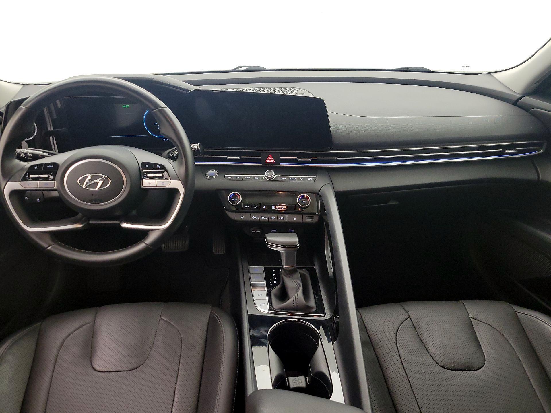 Thumbnail: 2023 Hyundai Elantra - 9