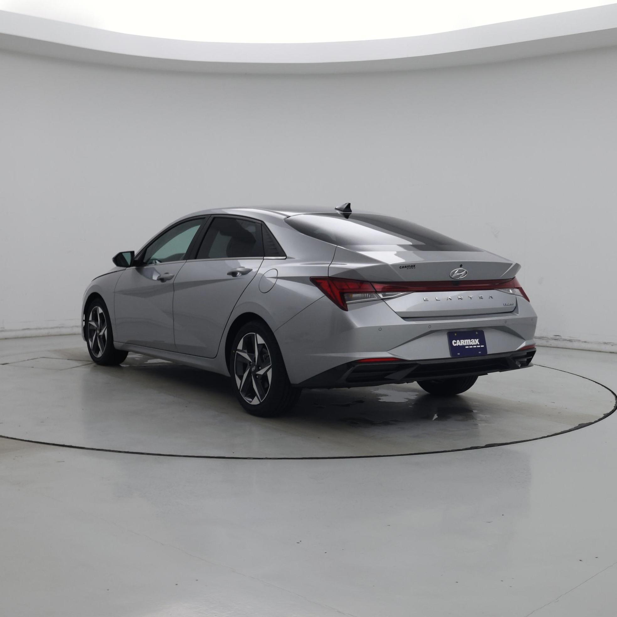 Thumbnail: 2023 Hyundai Elantra - 2