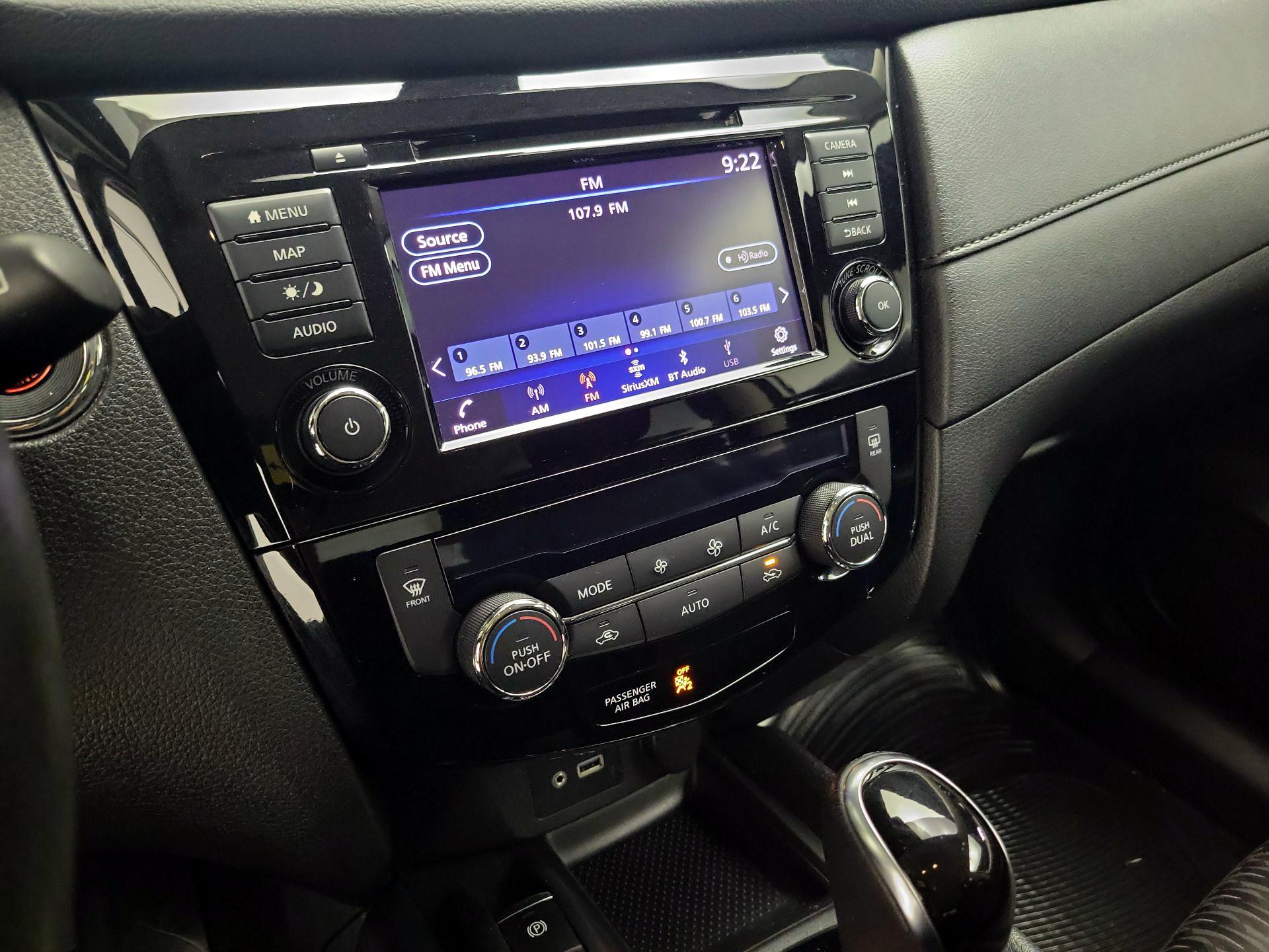 Thumbnail: 2019 Nissan Rogue - 15