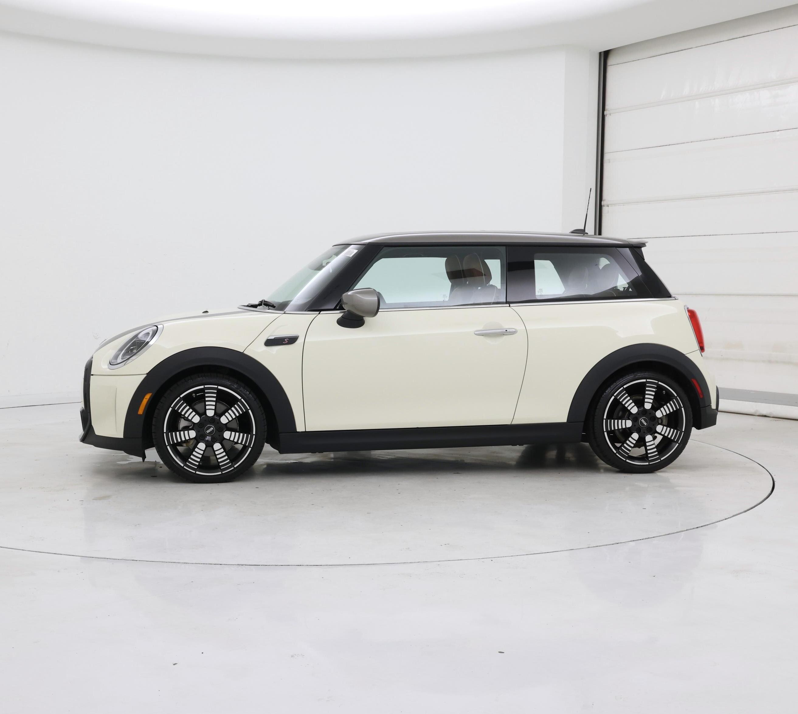 Thumbnail: 2023 MINI Cooper Hardtop - 3