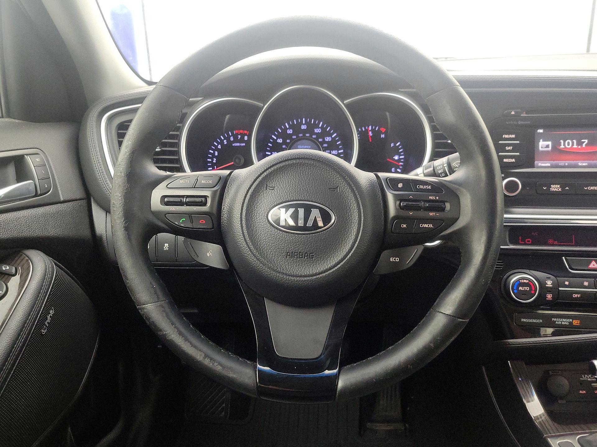 Thumbnail: 2015 Kia Optima - 10