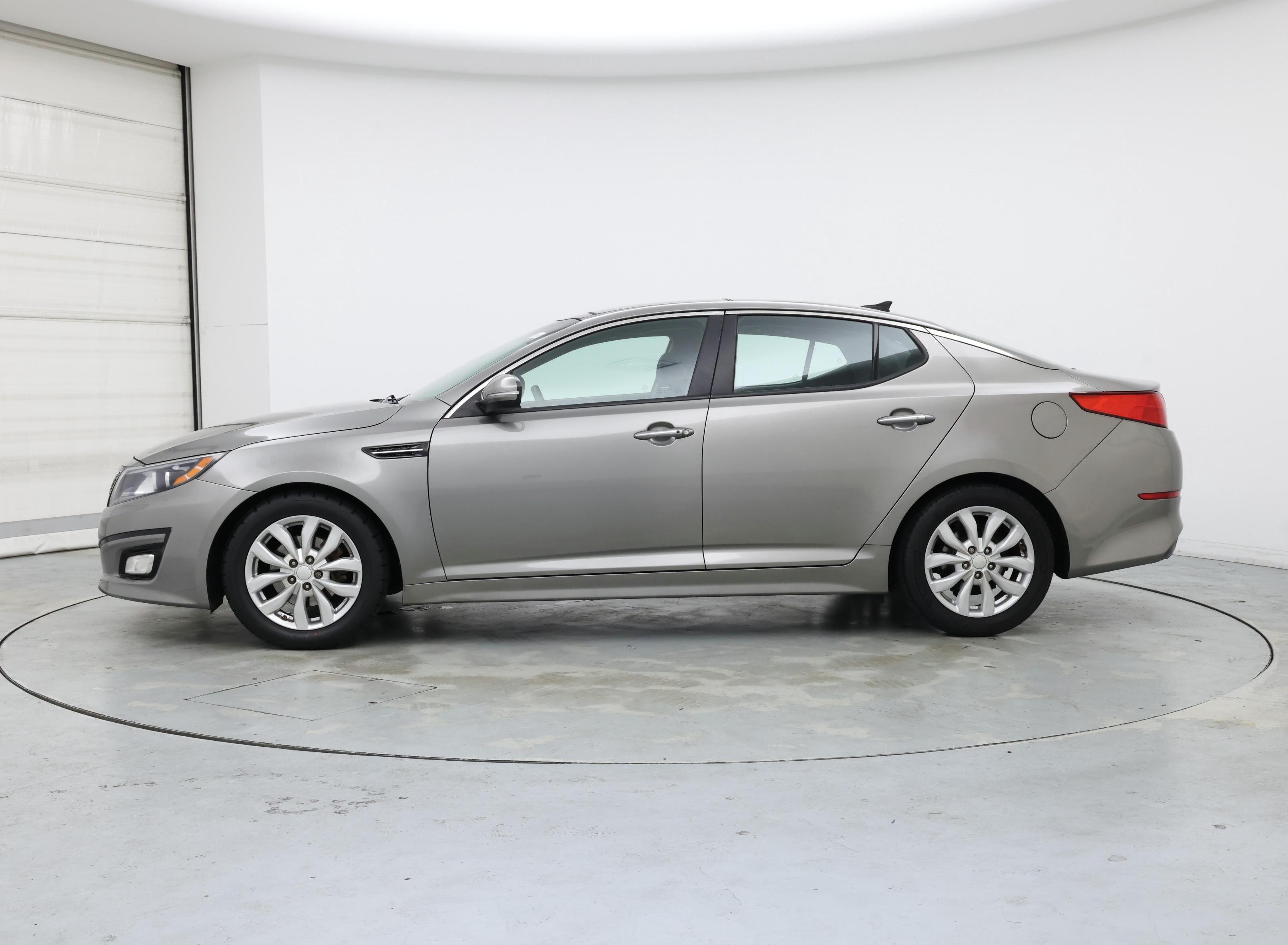 Thumbnail: 2015 Kia Optima - 3