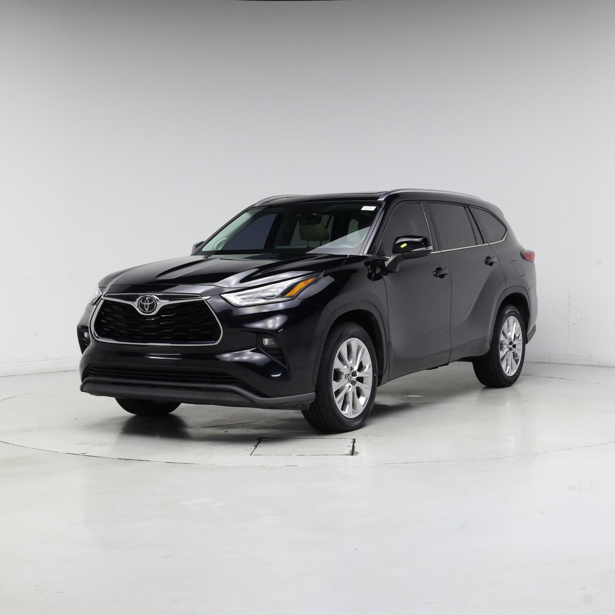 Thumbnail: 2020 Toyota Highlander - 4