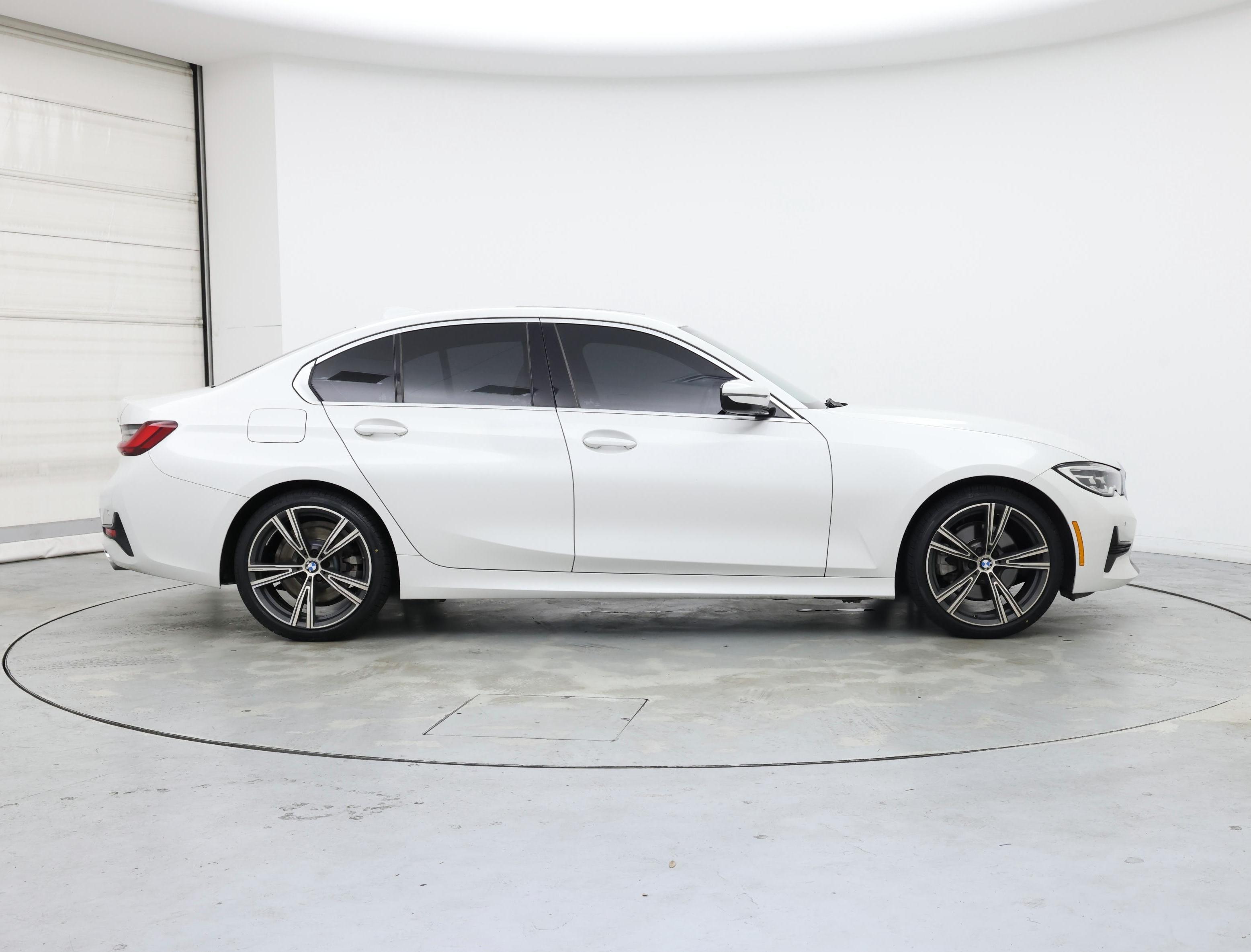 Thumbnail: 2022 BMW 3 Series - 7