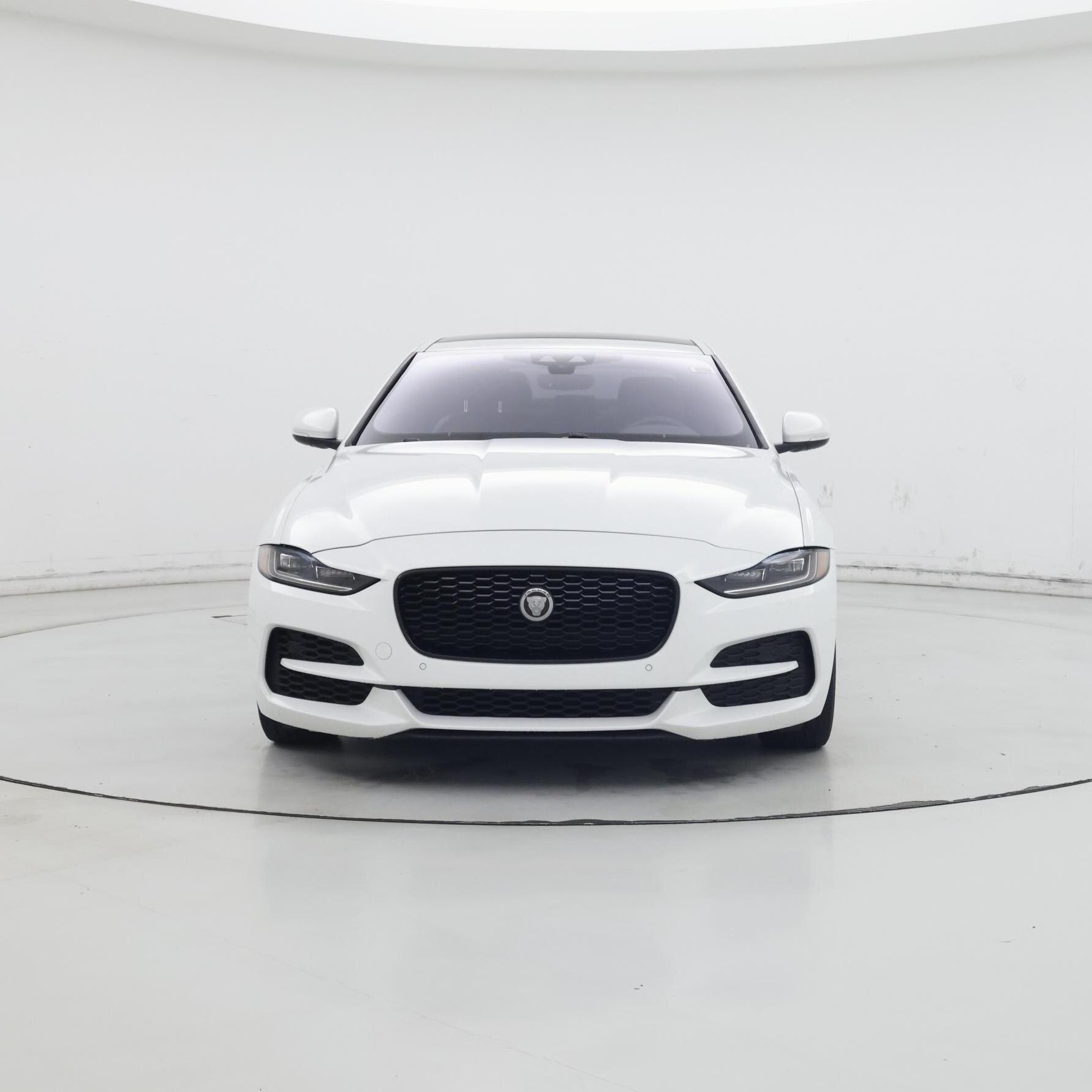 Thumbnail: 2020 Jaguar XE - 5