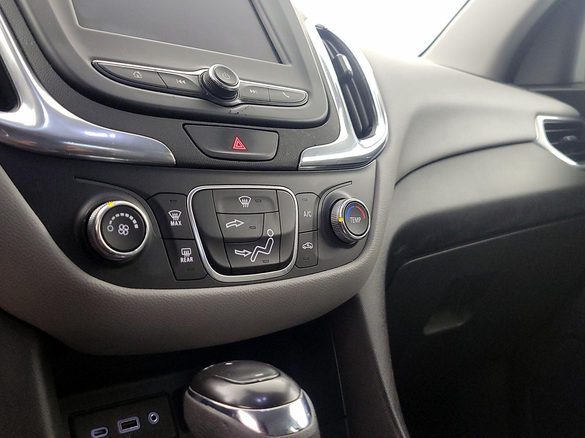 Thumbnail: 2020 Chevrolet Equinox - 16