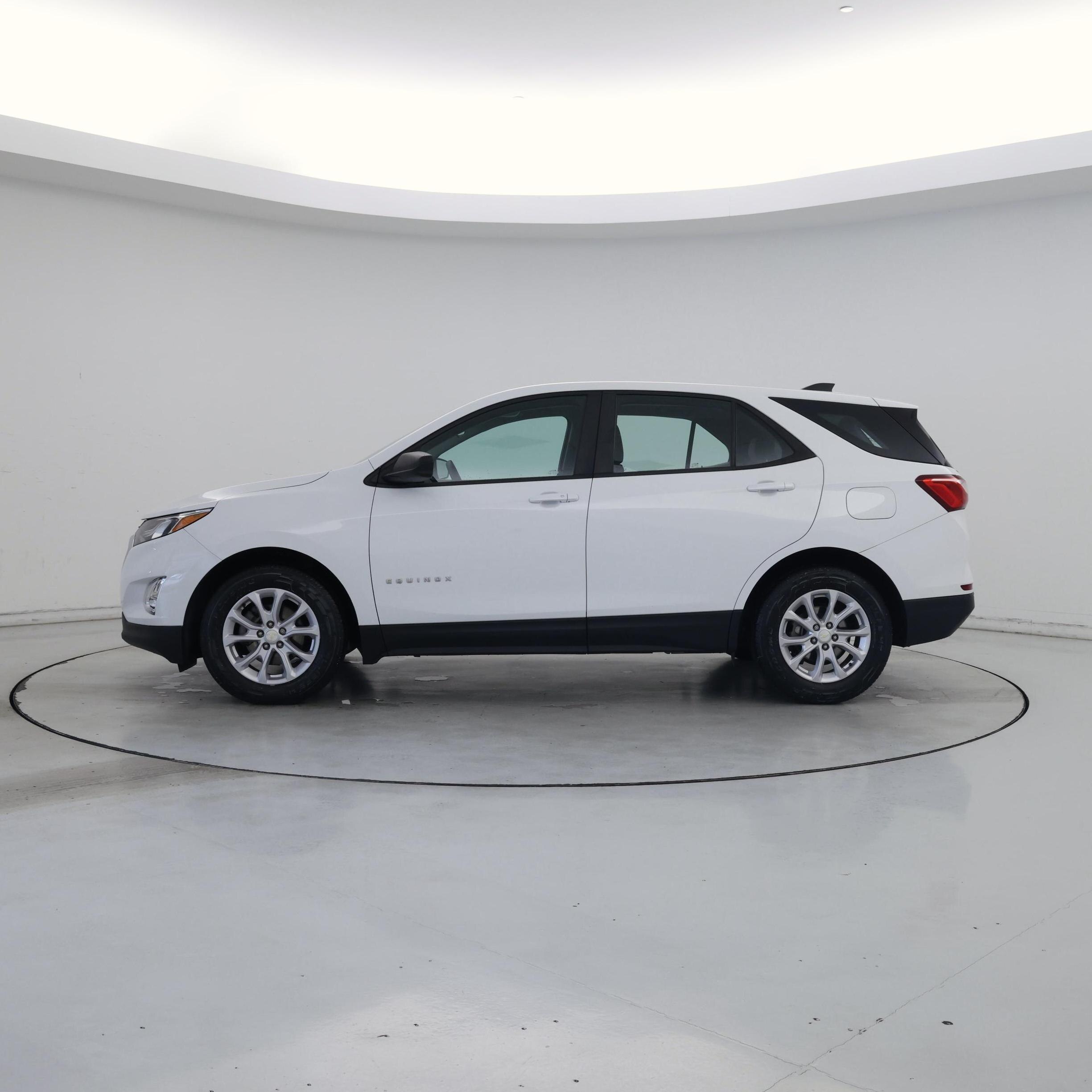 Thumbnail: 2020 Chevrolet Equinox - 3