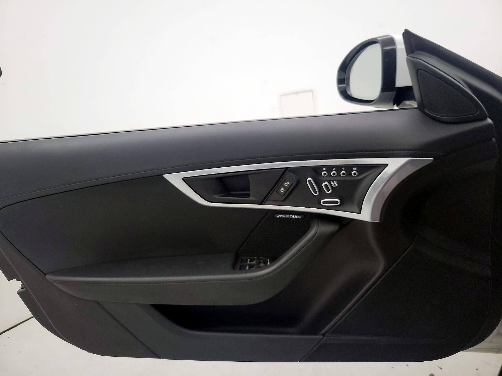 Thumbnail: 2019 Jaguar F-Type - 12