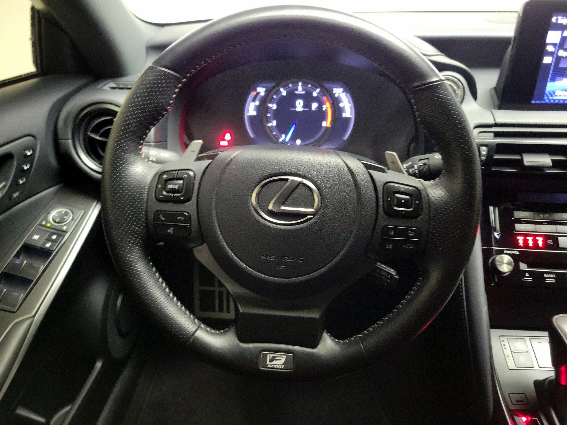 Thumbnail: 2024 Lexus IS - 10