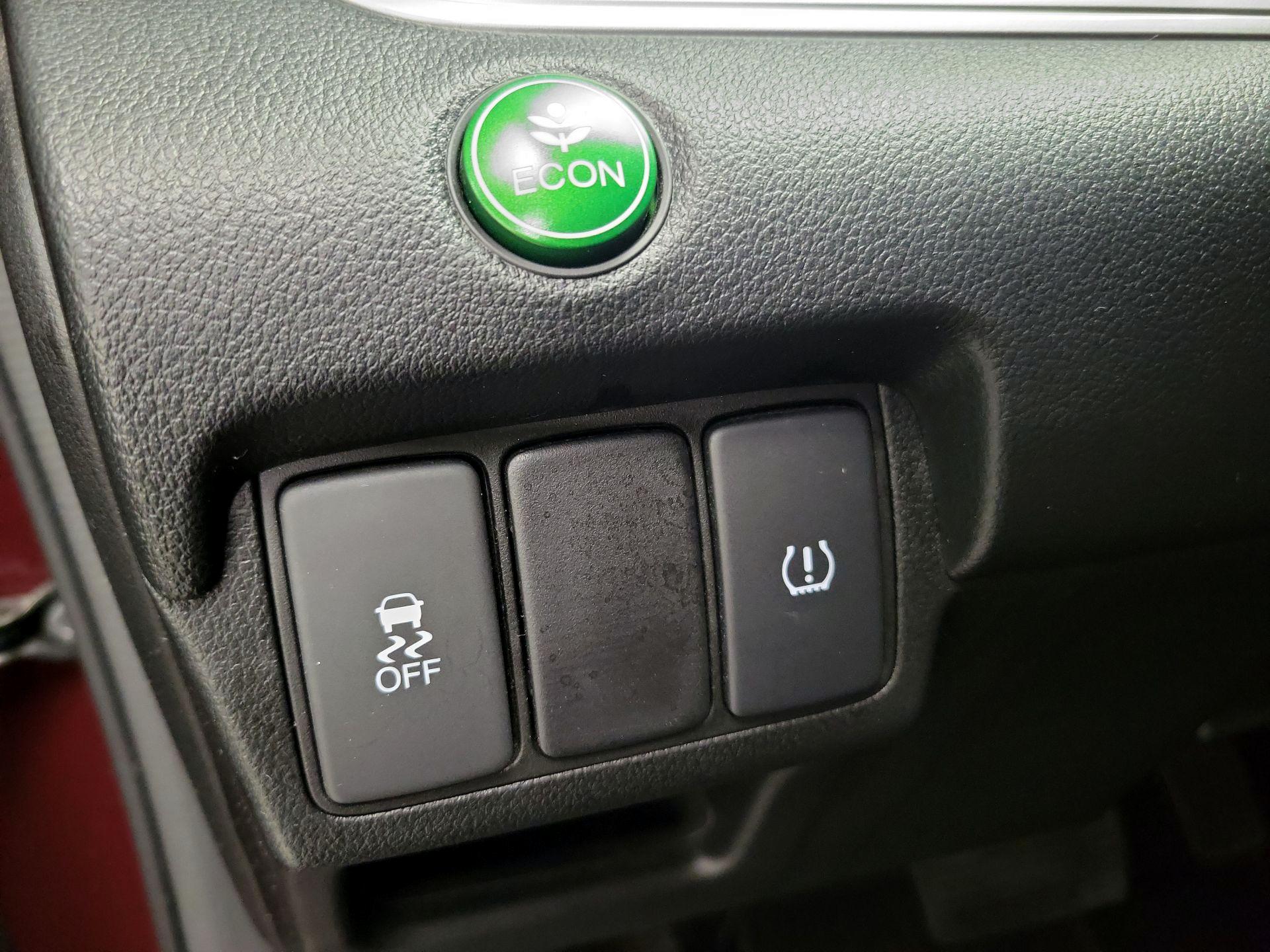 Thumbnail: 2015 Honda CR-V - 13