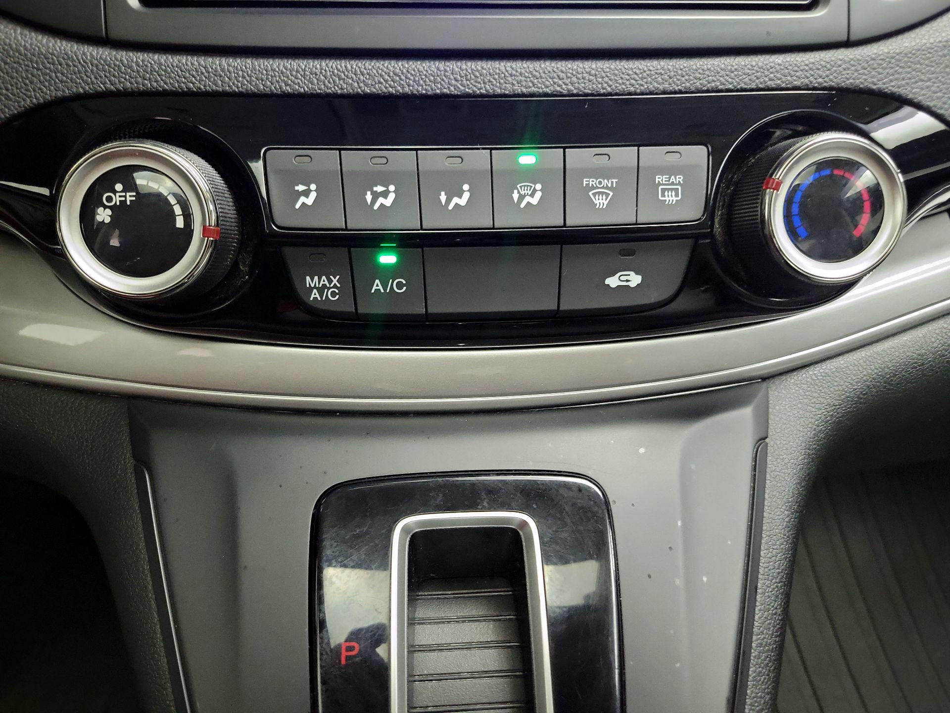 Thumbnail: 2015 Honda CR-V - 16