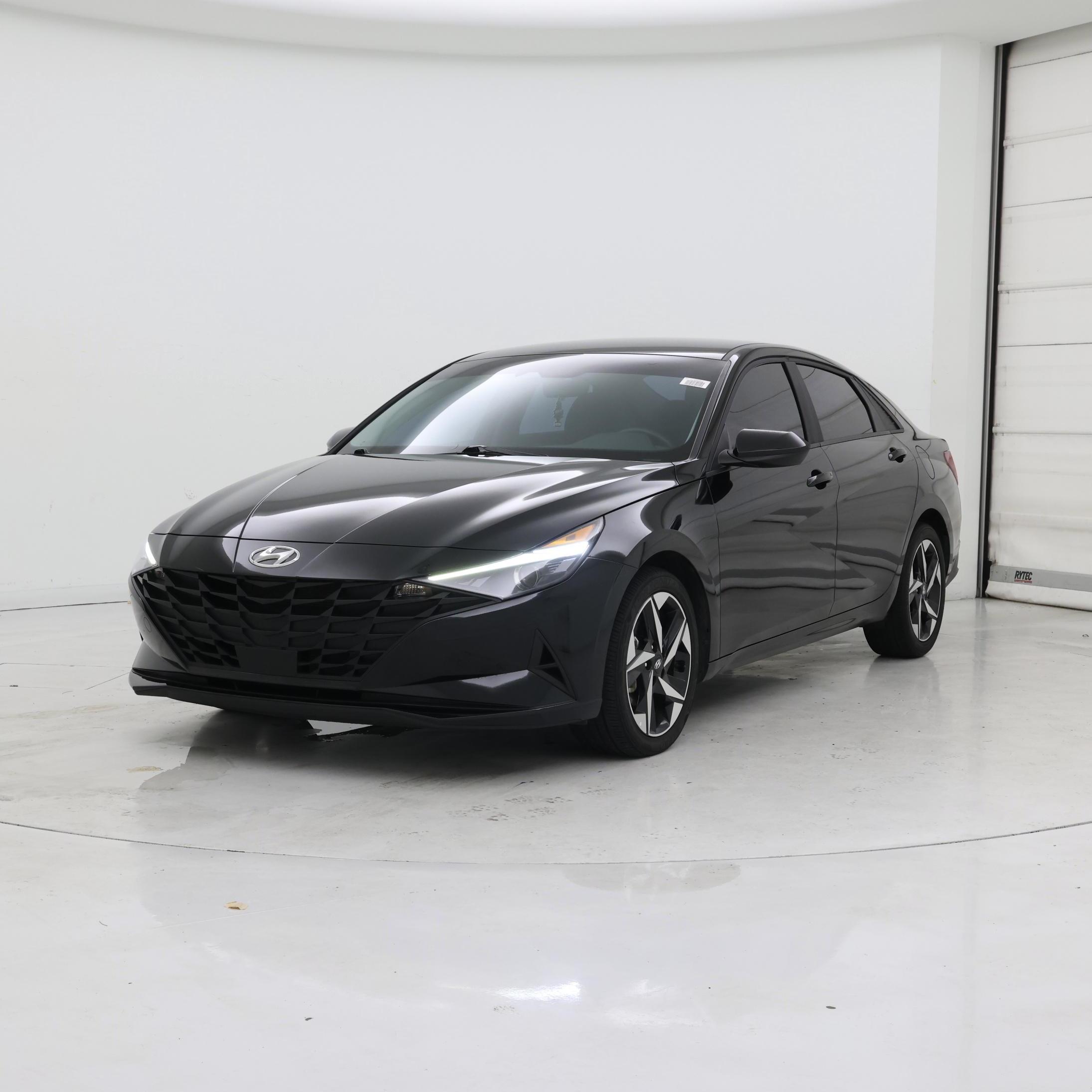 Thumbnail: 2023 Hyundai Elantra - 4