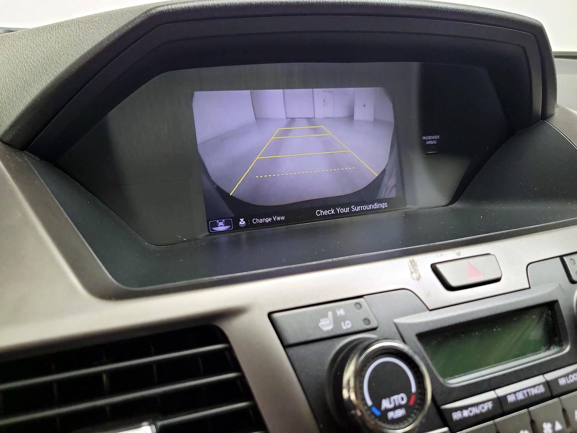 Thumbnail: 2016 Honda Odyssey - 15