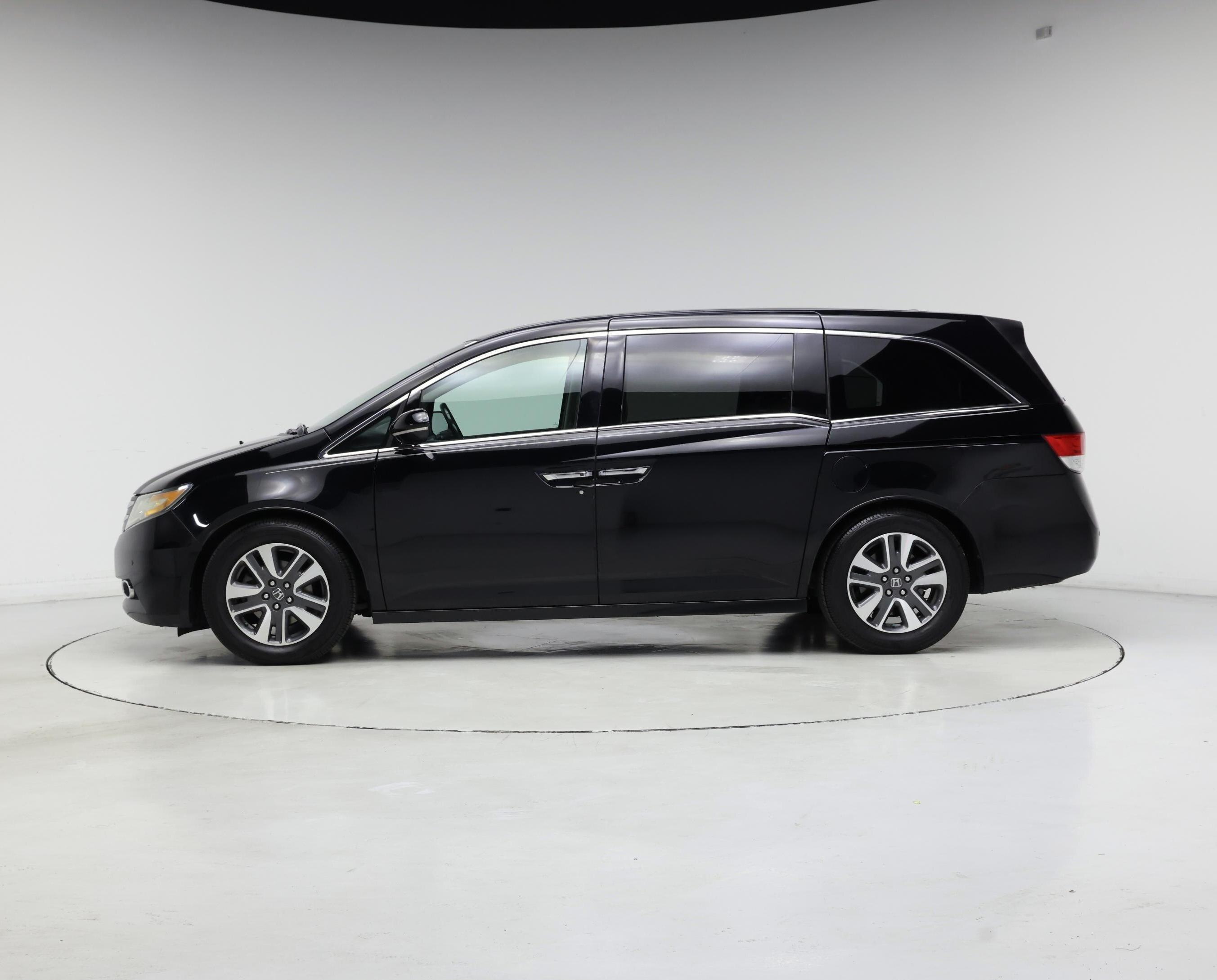 Thumbnail: 2016 Honda Odyssey - 3
