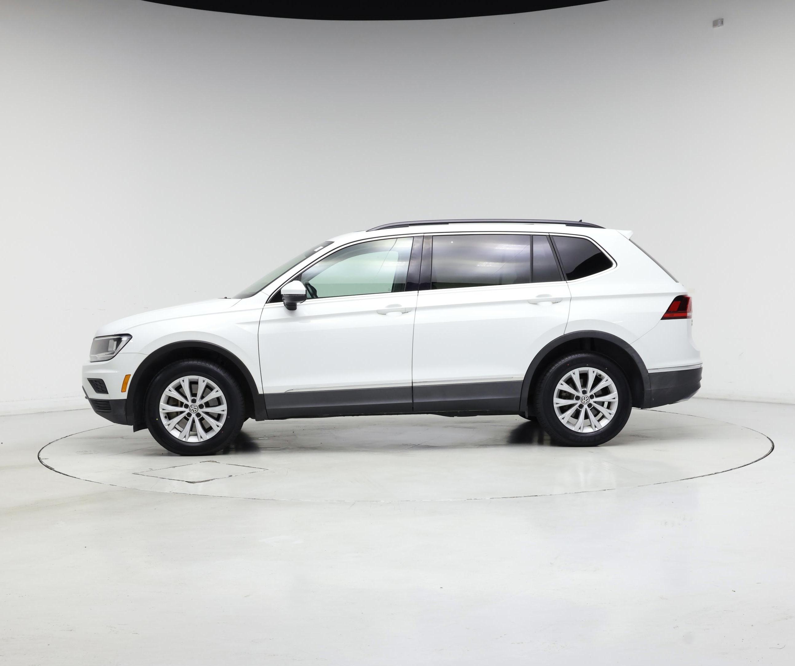 Thumbnail: 2018 Volkswagen Tiguan - 3