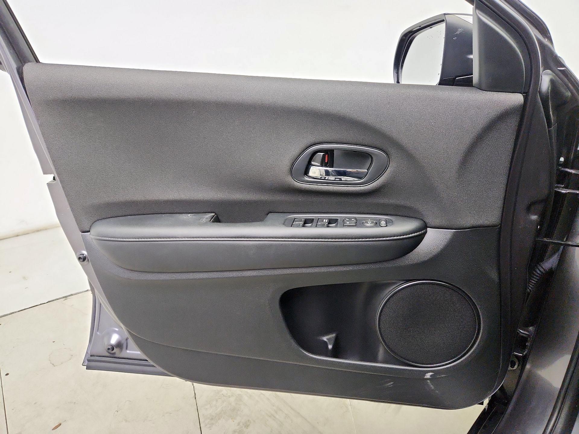 Thumbnail: 2021 Honda HR-V - 12