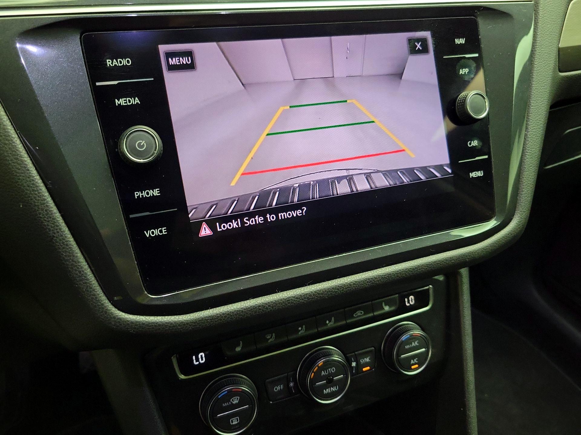 Thumbnail: 2019 Volkswagen Tiguan - 14