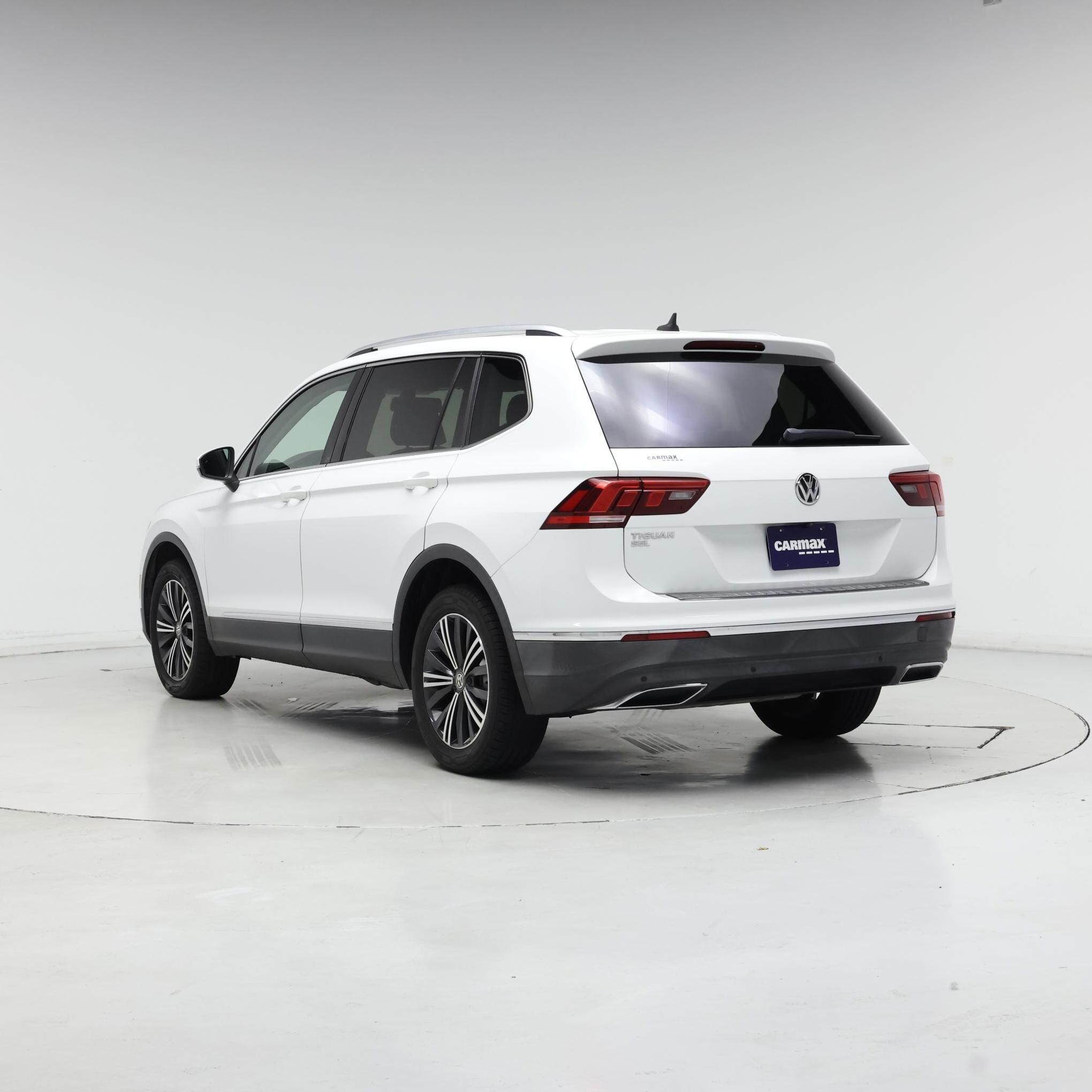 Thumbnail: 2019 Volkswagen Tiguan - 2