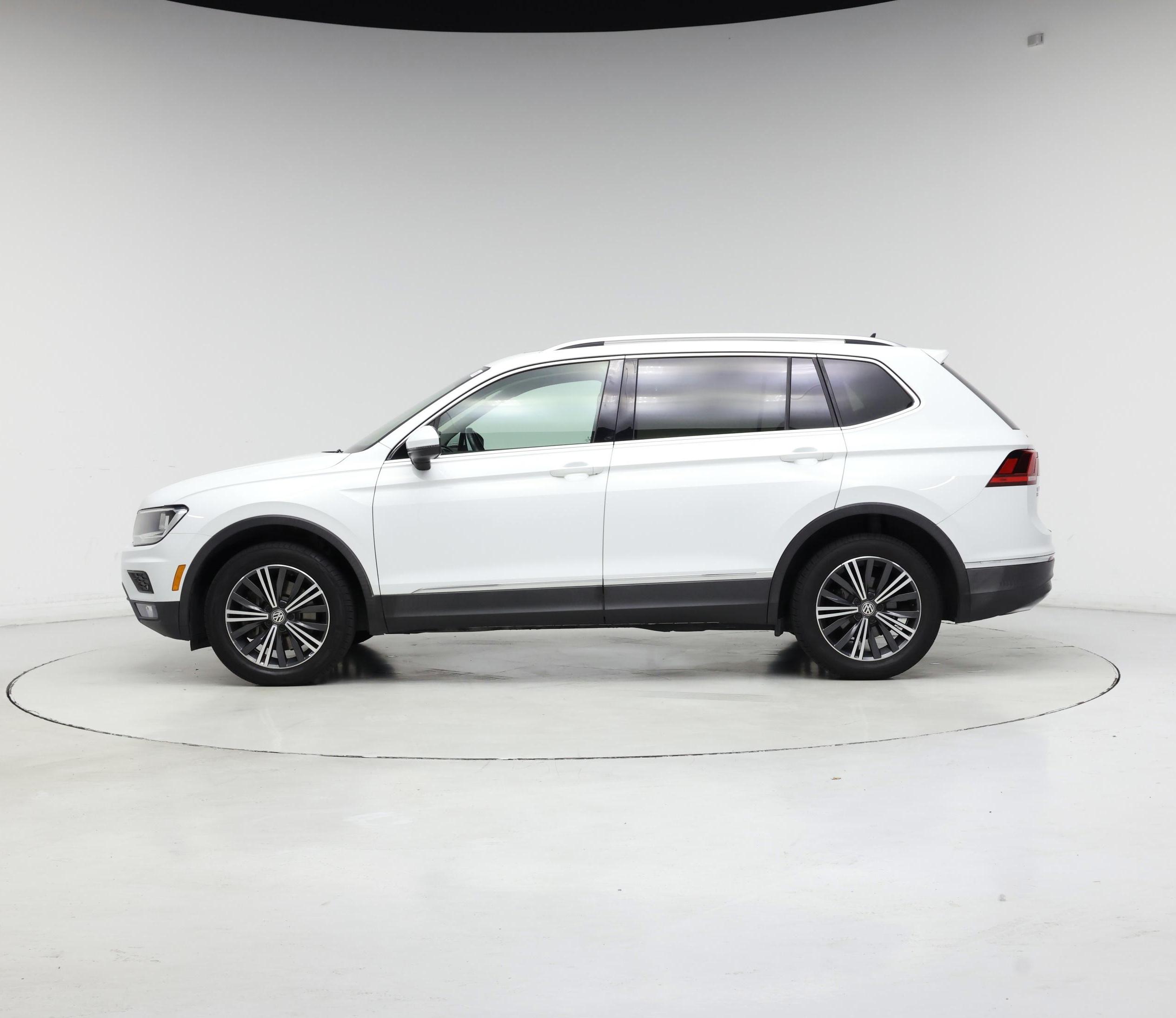 Thumbnail: 2019 Volkswagen Tiguan - 3