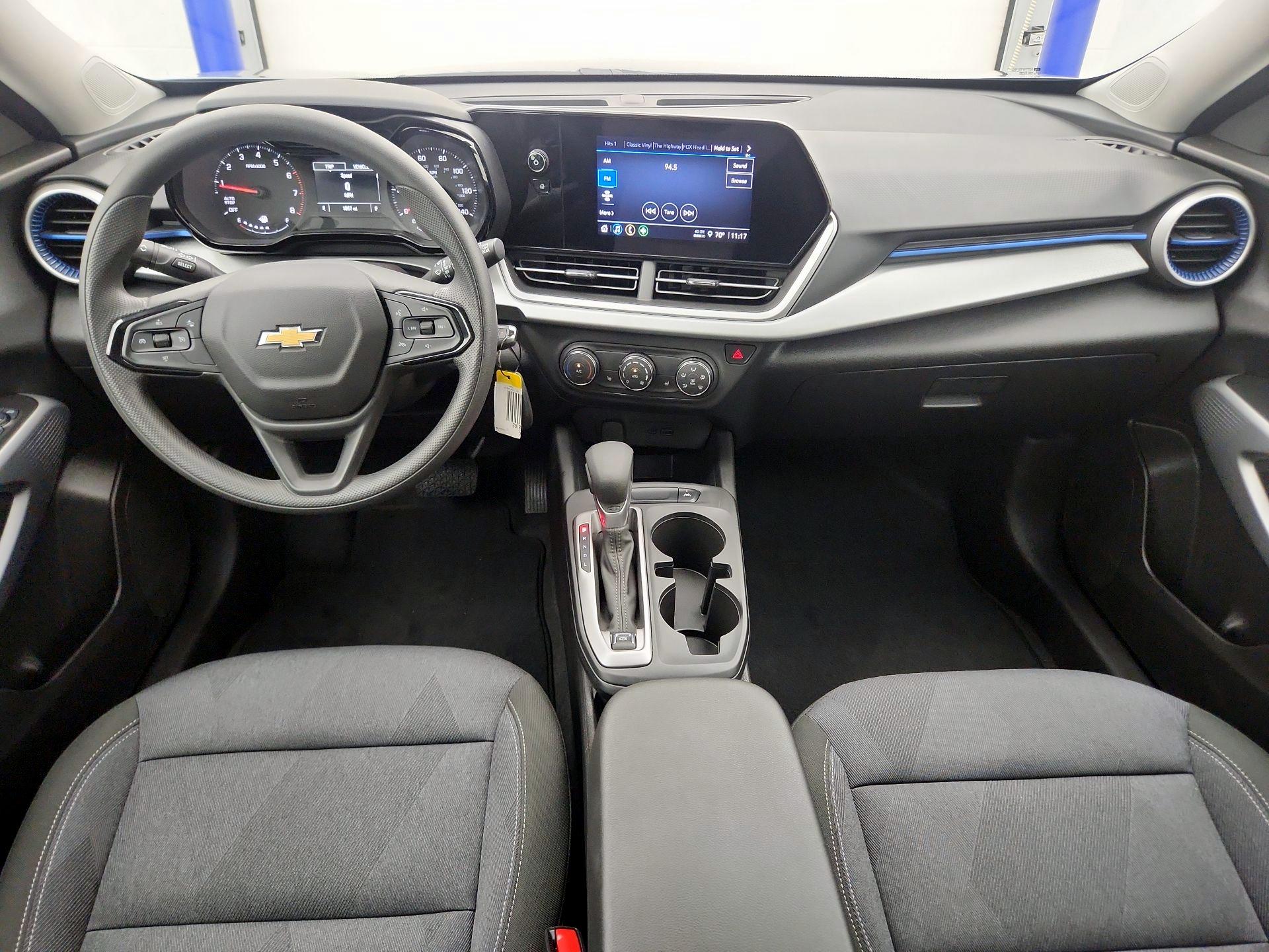 Thumbnail: 2025 Chevrolet Trax - 9