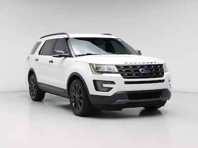 White 2017 Ford Explorer XLT