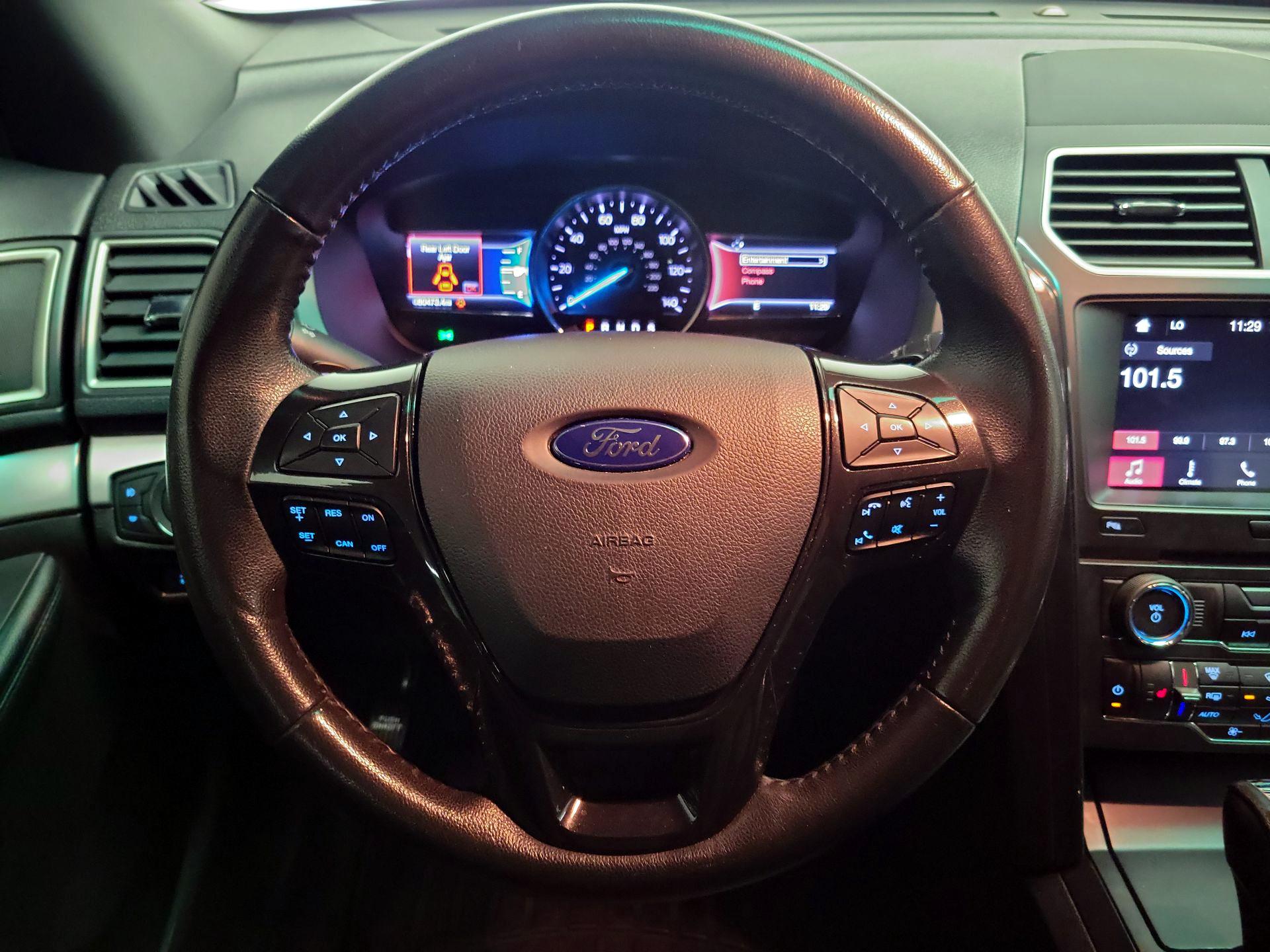 Thumbnail: 2017 Ford Explorer - 10