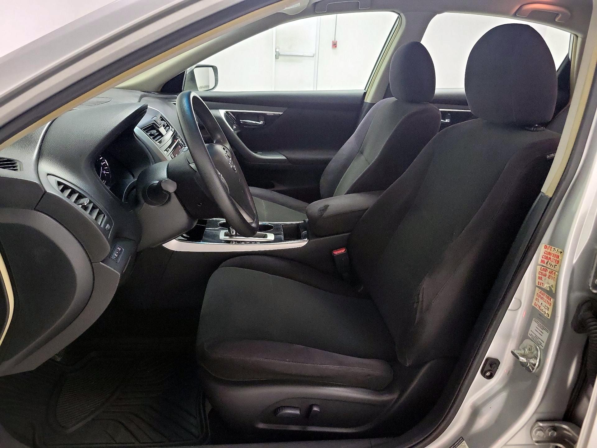 Thumbnail: 2013 Nissan Altima - 11