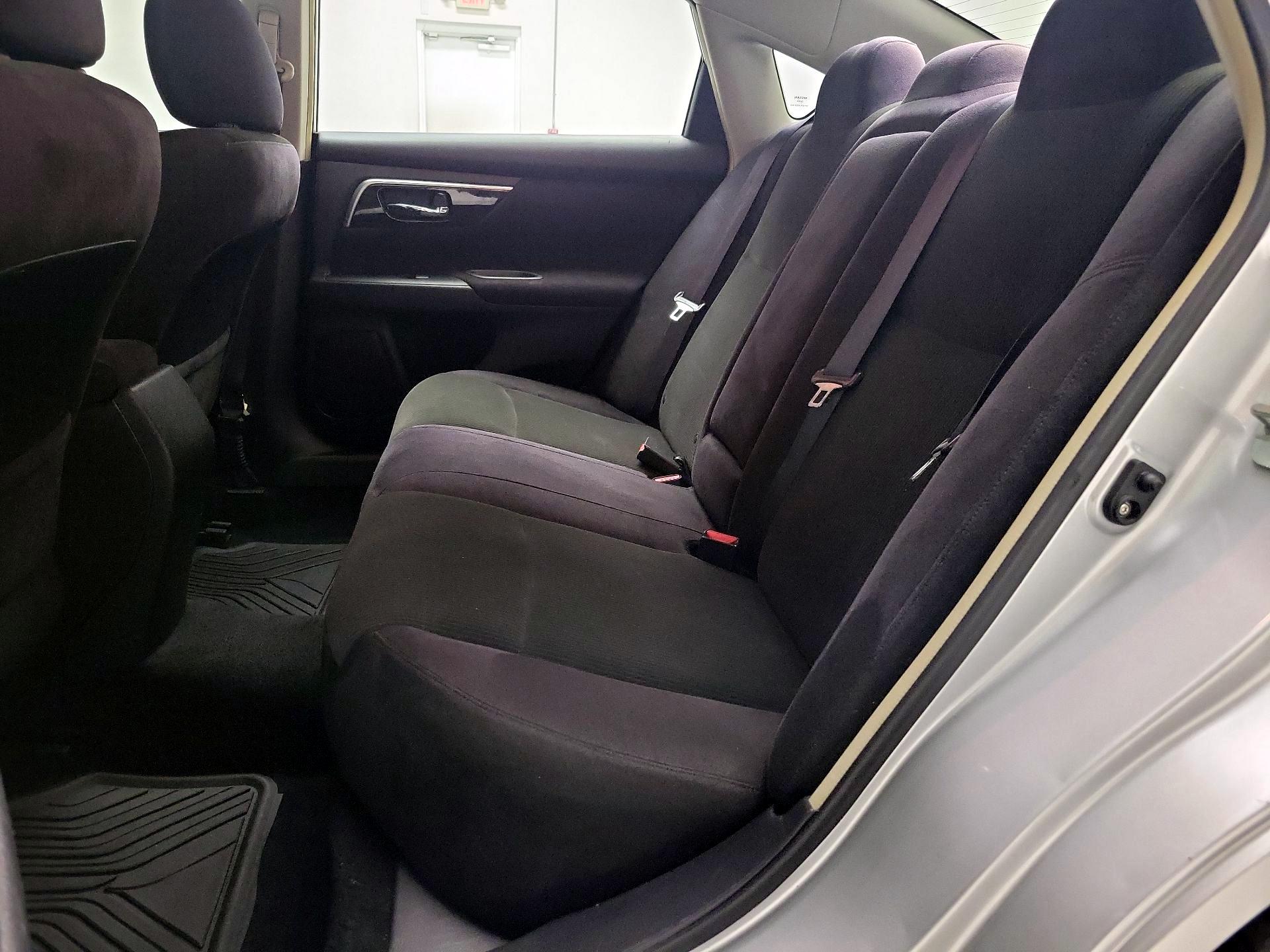Thumbnail: 2013 Nissan Altima - 17