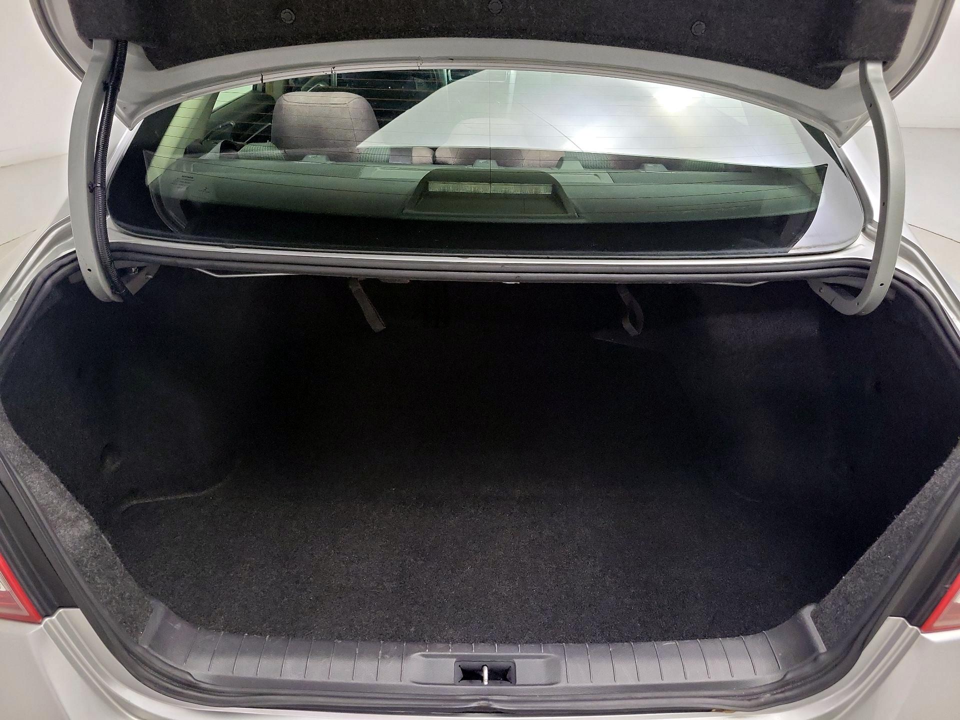 Thumbnail: 2013 Nissan Altima - 18