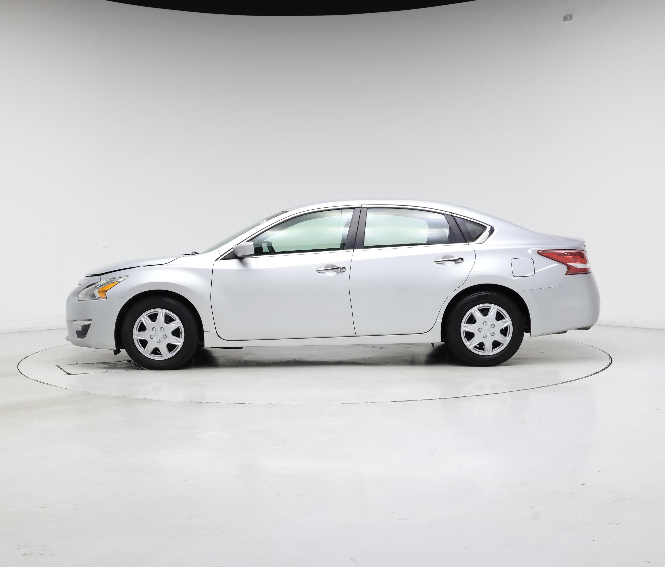 Thumbnail: 2013 Nissan Altima - 3