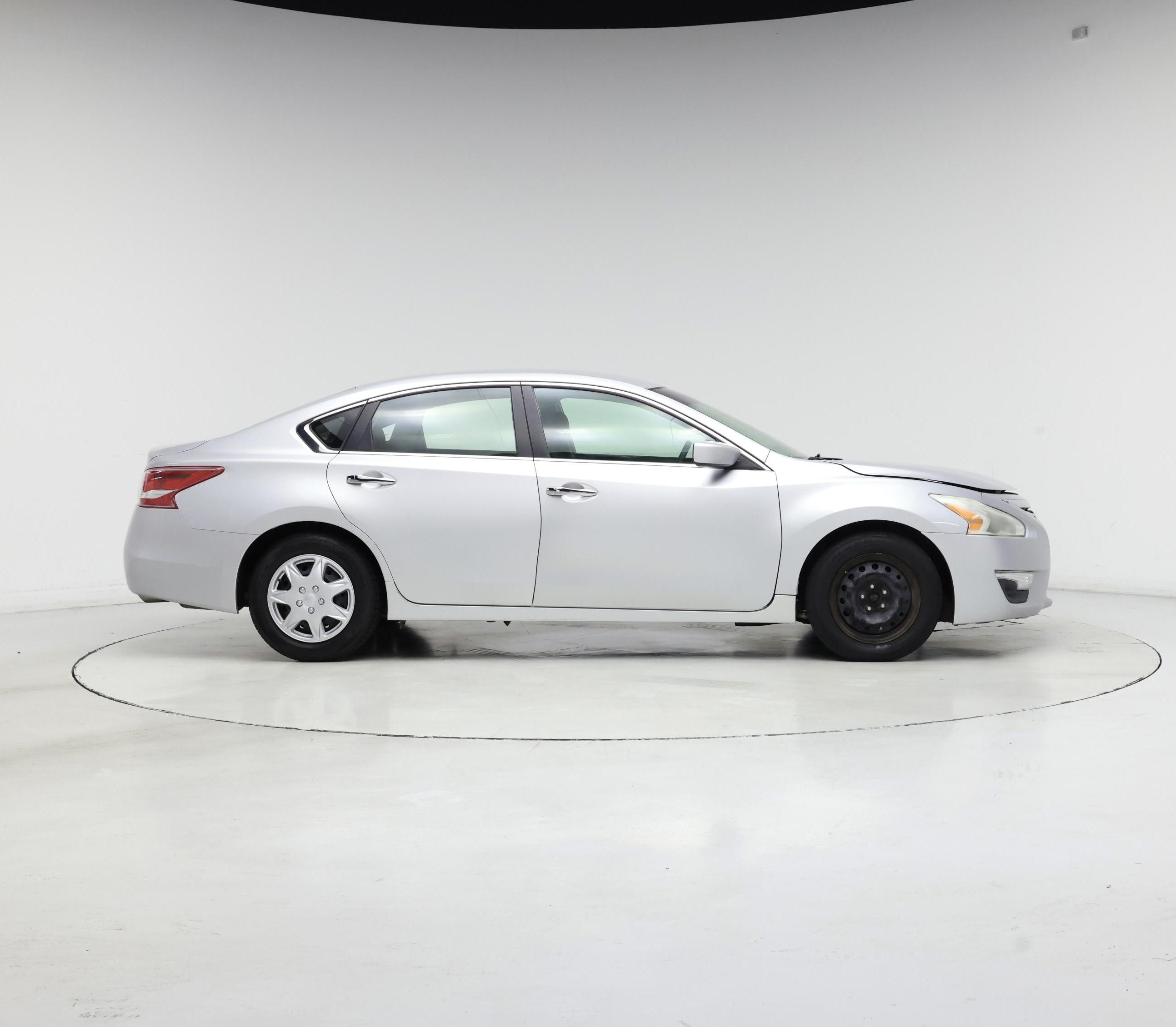 Thumbnail: 2013 Nissan Altima - 7