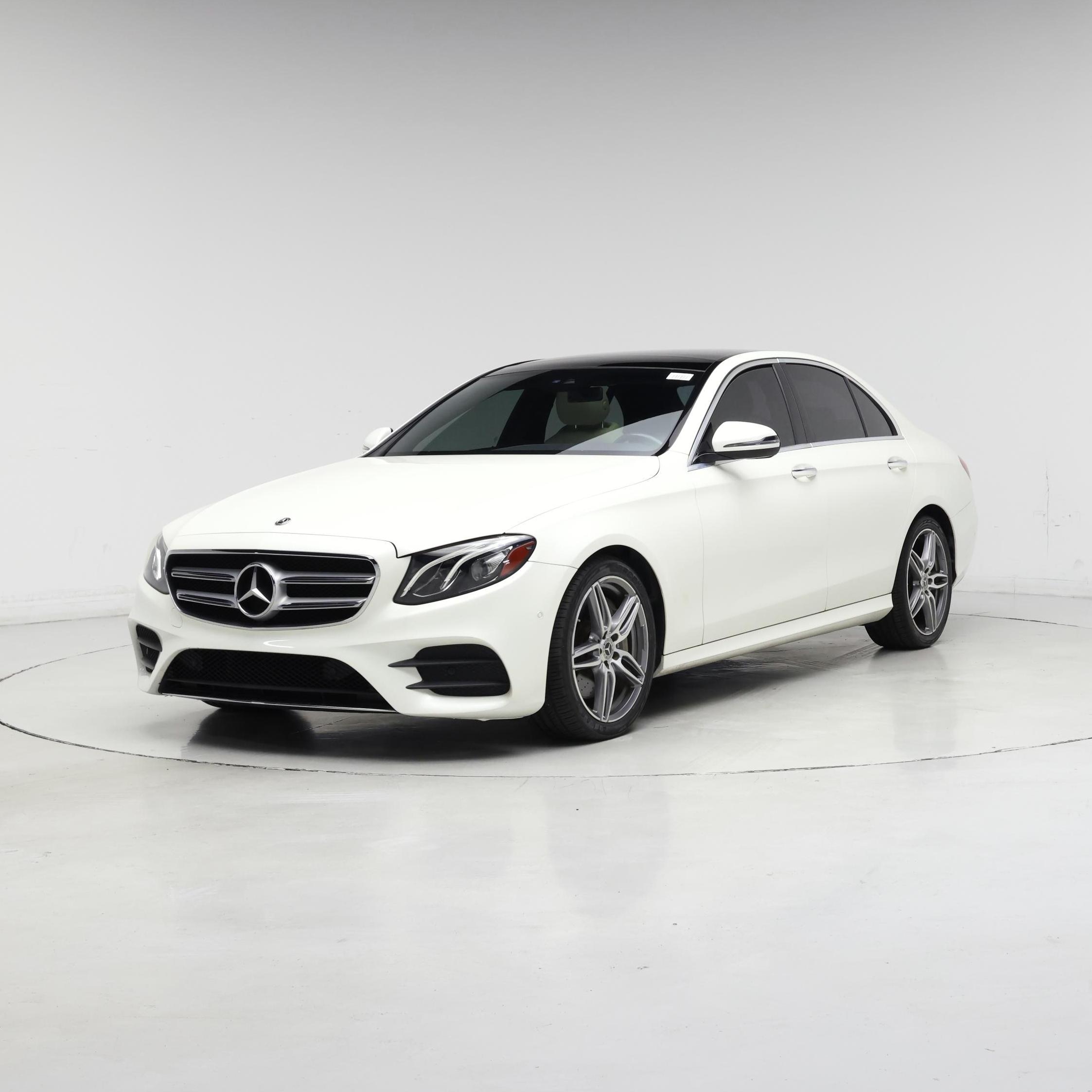 Thumbnail: 2018 Mercedes-Benz E-Class - 4