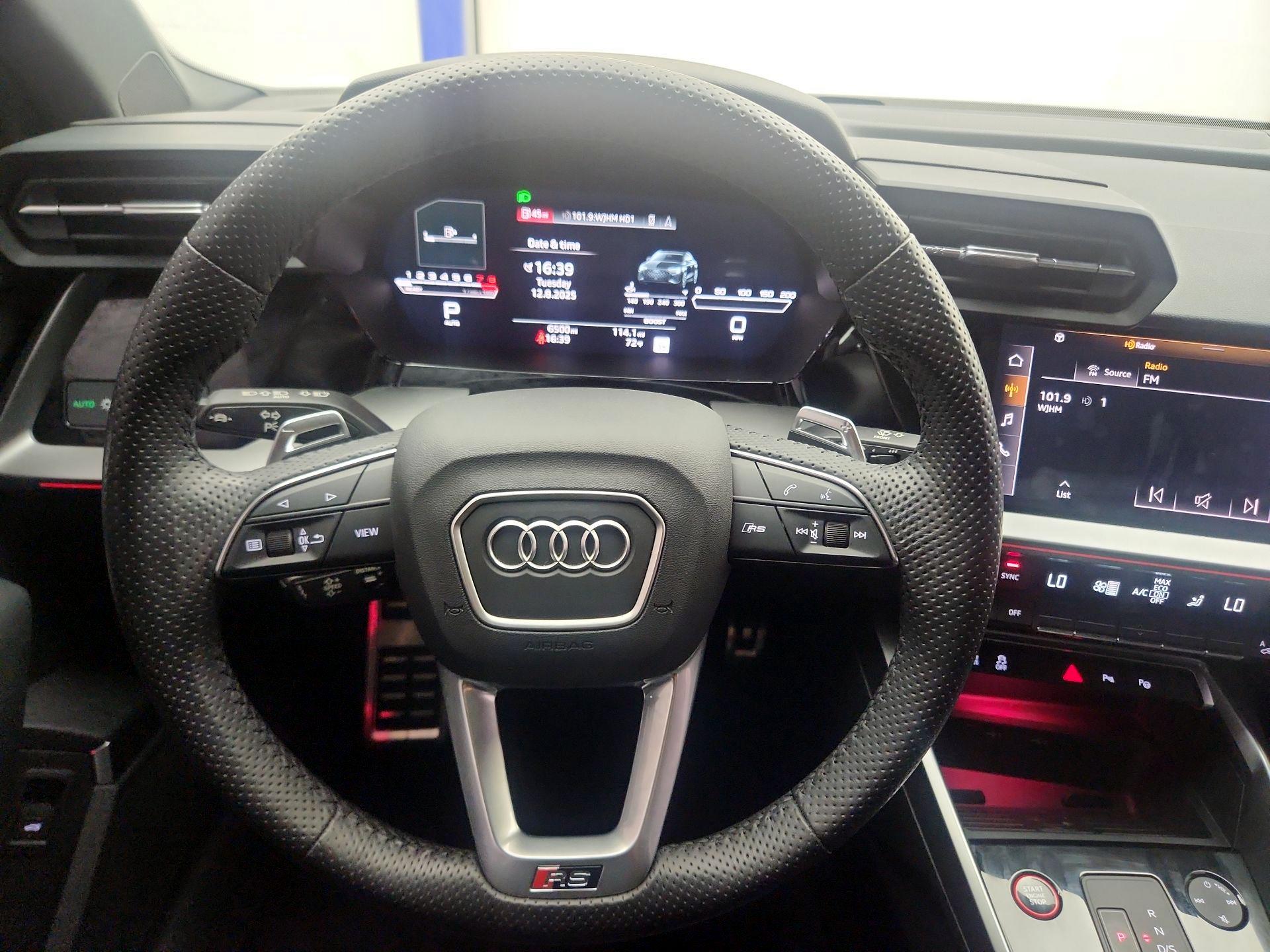 Thumbnail: 2023 Audi RS 3 - 10