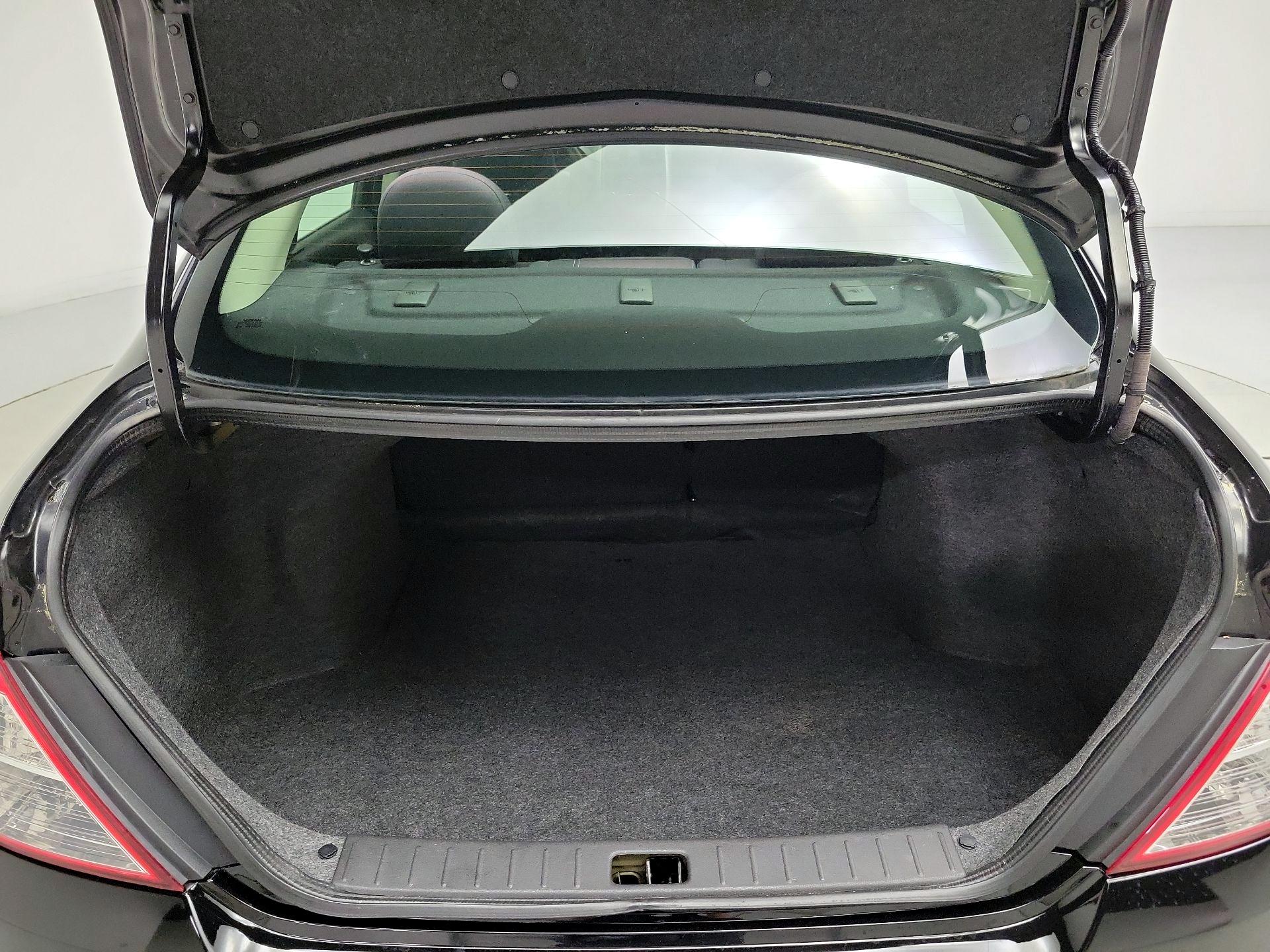 Thumbnail: 2018 Nissan Versa - 19
