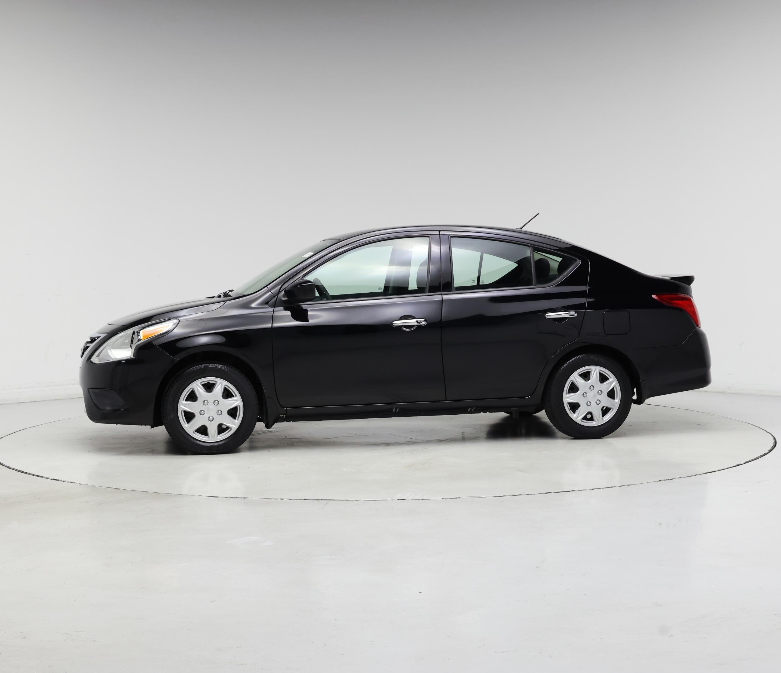 Thumbnail: 2018 Nissan Versa - 3