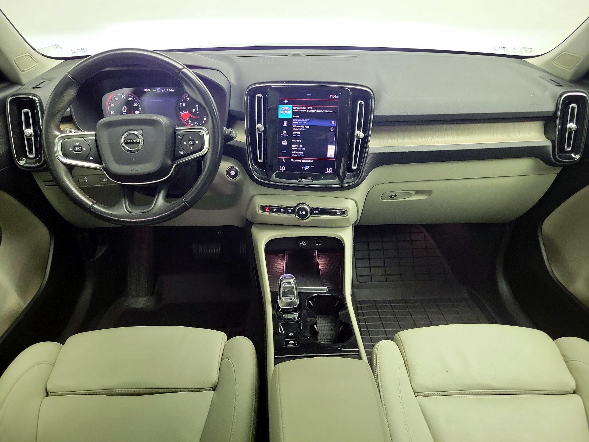 Thumbnail: 2019 Volvo XC40 - 9