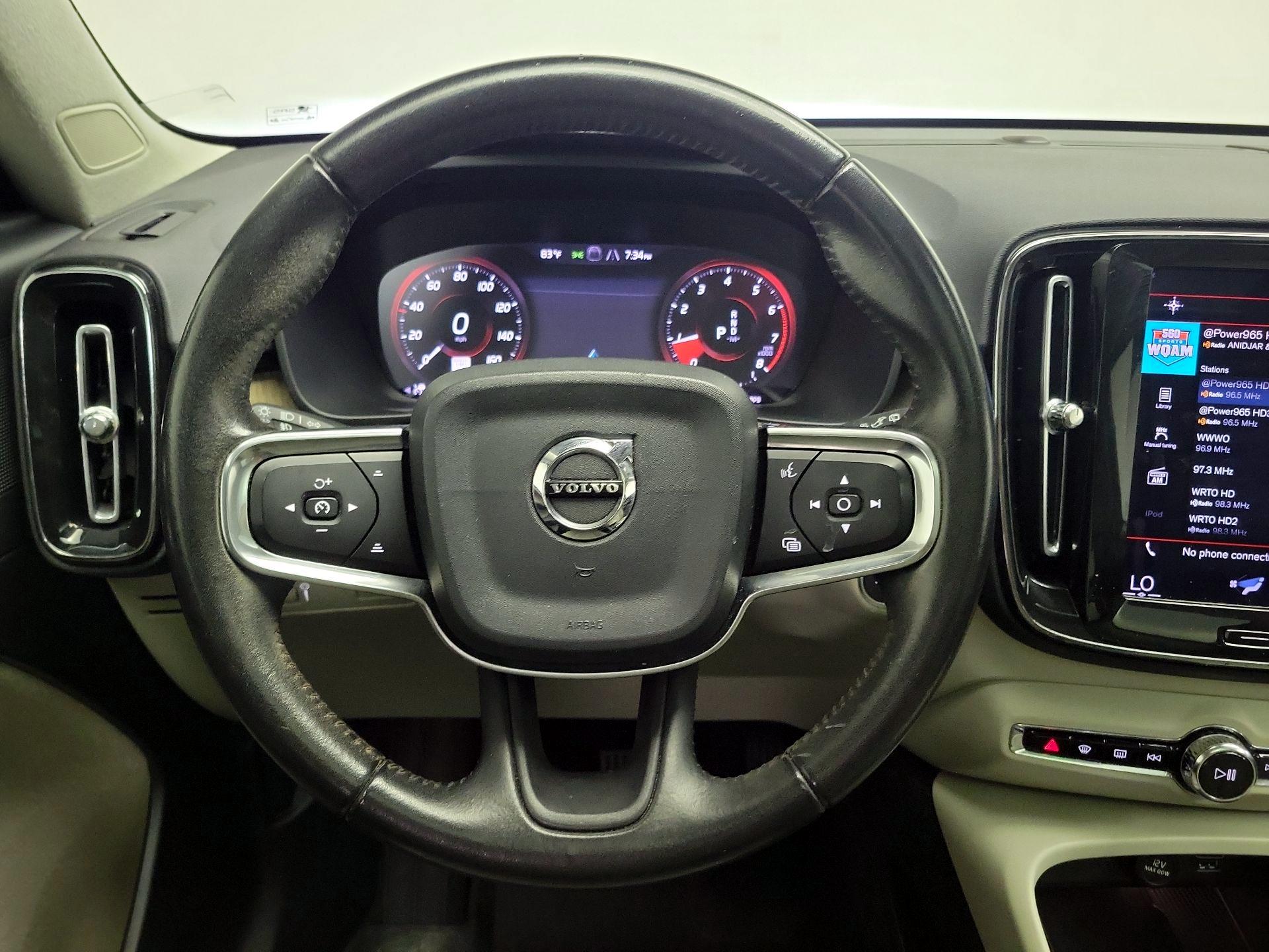 Thumbnail: 2019 Volvo XC40 - 10